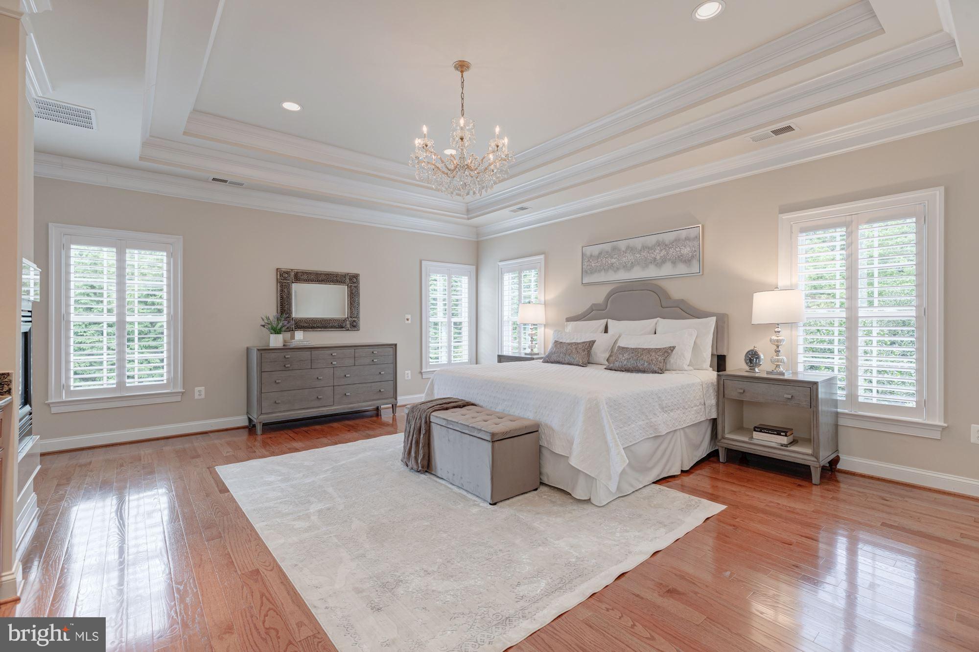 LINWAY PARK OF MCLEAN - Residential