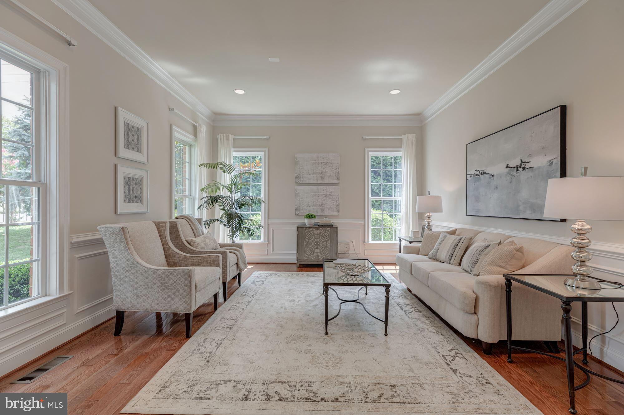 LINWAY PARK OF MCLEAN - Residential