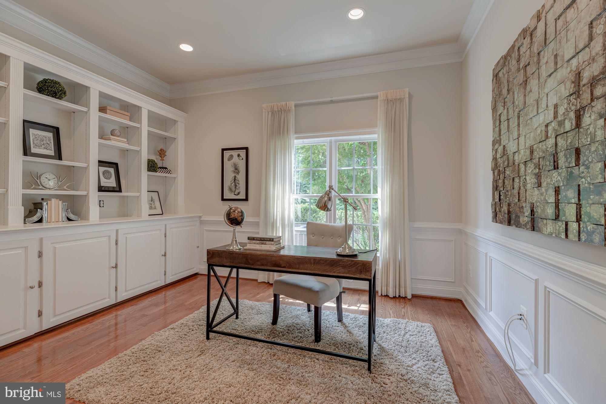 LINWAY PARK OF MCLEAN - Residential