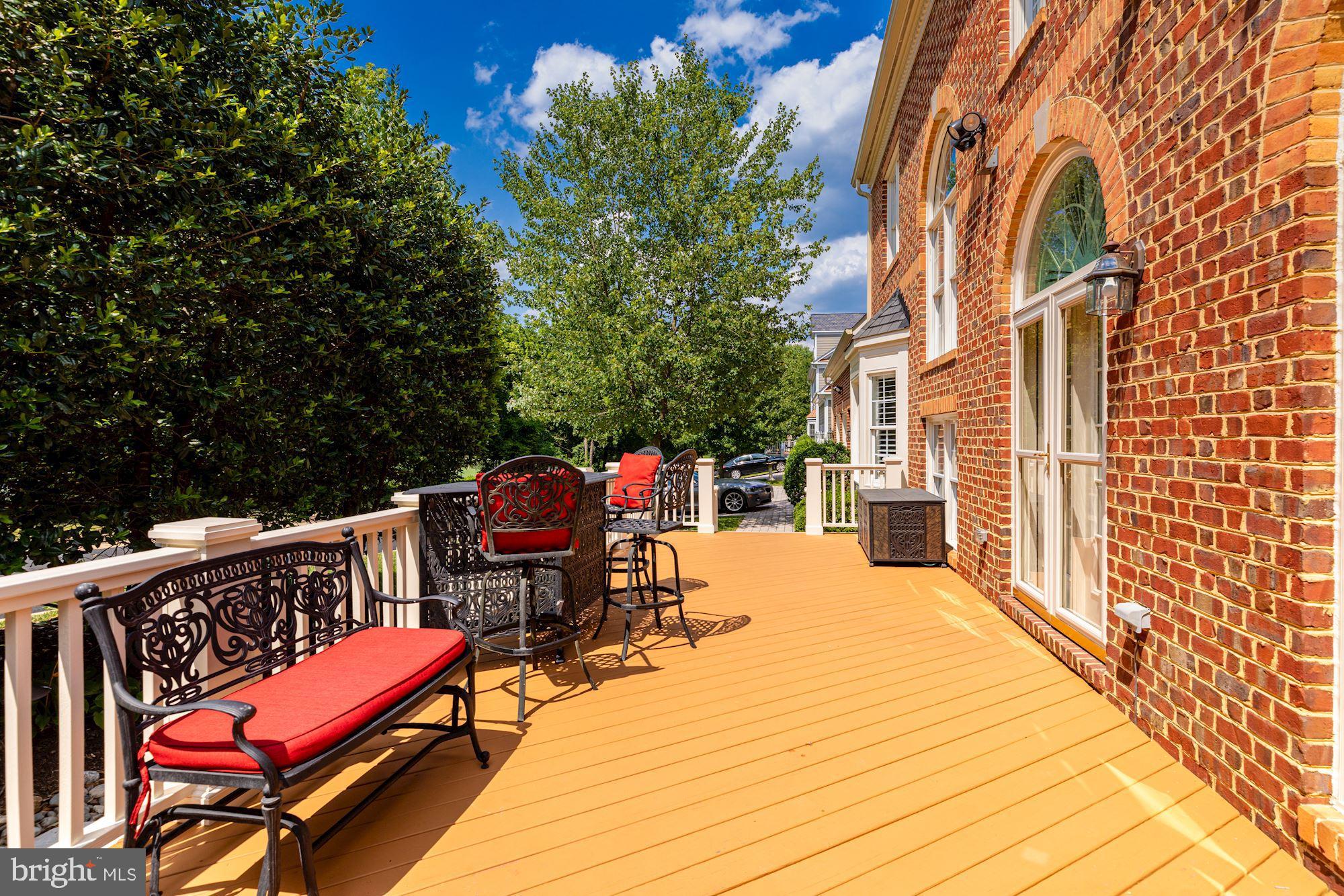 LINWAY PARK OF MCLEAN - Residential