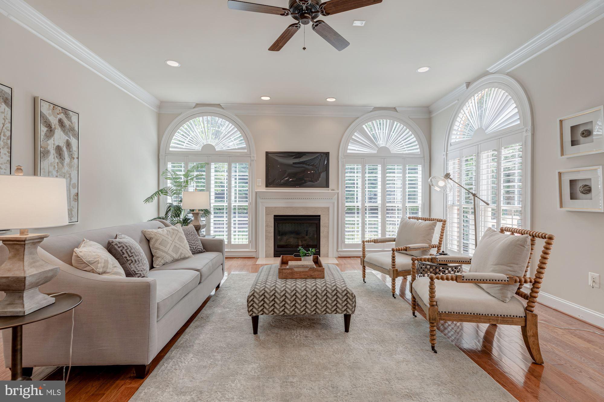 LINWAY PARK OF MCLEAN - Residential