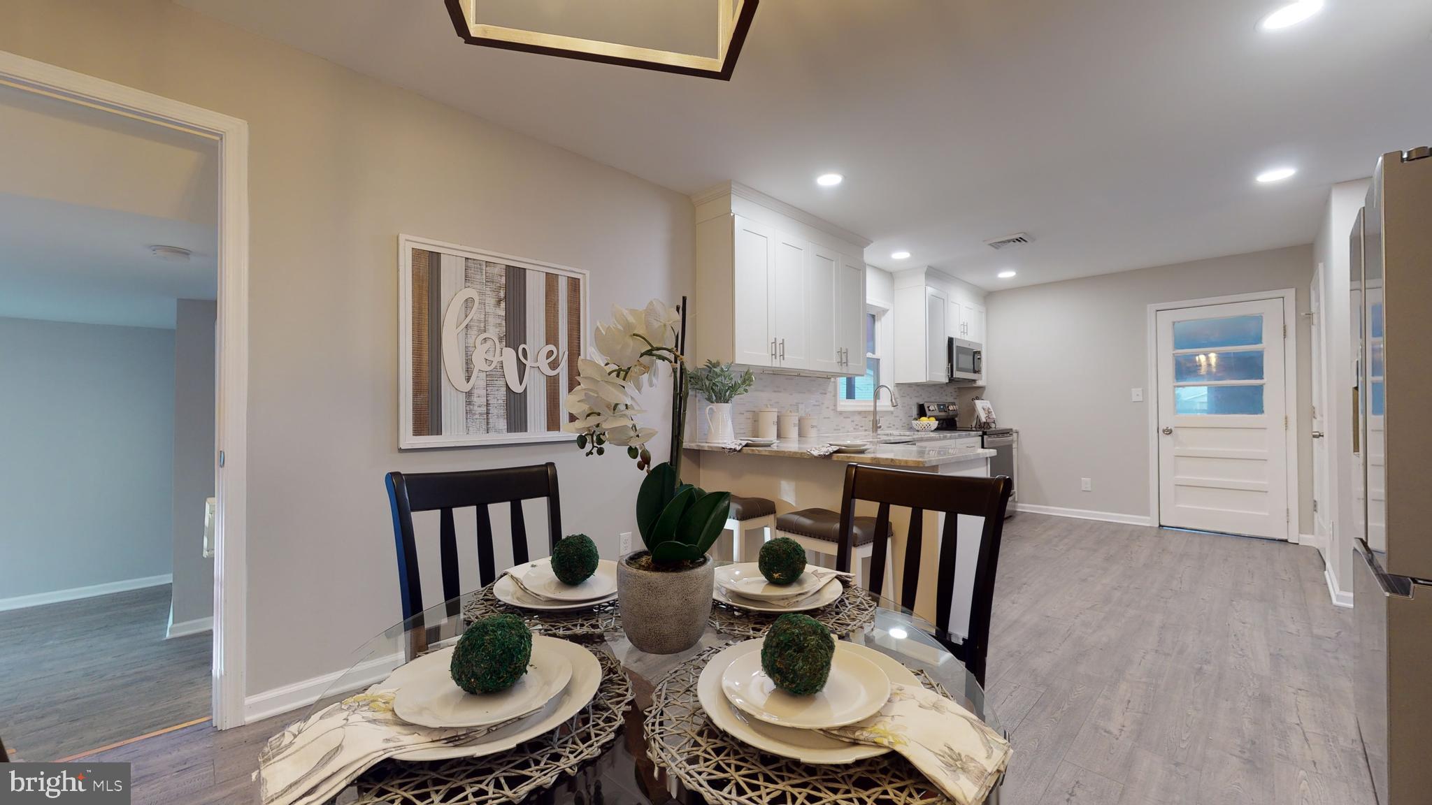 GOLDEN BEACH - Residential