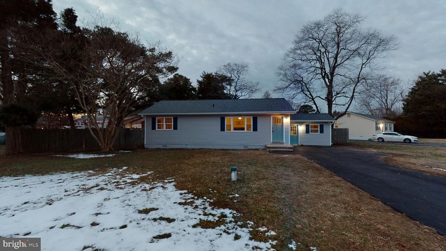 Welcome to the beach! There's nothing in this renovation that has gone untouched! This stunning 3 Bed 2 Bathroom renovation is a true show stopper and has everything there is to offer! Just move the furniture in! This home features Single Story Living. You are sure to love the completely renovated Kitchen with all NEW stainless steel appliances, Granite Counter Tops, Glass Backsplash and New Cabinets. Waterproof Luxury Laminate throughout entire the home for easy maintenance living.  Huge Owner's Suite features large closets with completely renovated en suite.   All other Bedrooms feature new carpet and NEW Ceiling Fans. Both bathrooms have been completely updated with beautiful tile, vanities and toilets. The home has a screen porch to extend your entertaining complete with a privacy fence.  Nice level front and back yard.    This home features New Roof with architectural shingles, Windows, Siding, Gutters, Paved Driveway and Encapsulated crawl space. 
This home is in a water oriented neighborhood where you can enjoy private beaches, 3 boat ramps, playgrounds and more. Enjoy evenings by the beach in this golf cart community. 
The home is eligible for 100% VA or USDA financing. Schedule your Tour Today!