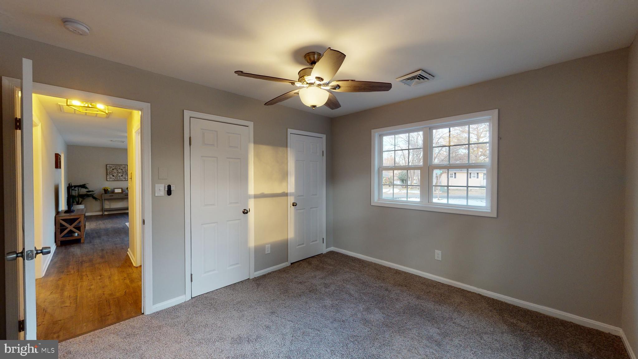 GOLDEN BEACH - Residential