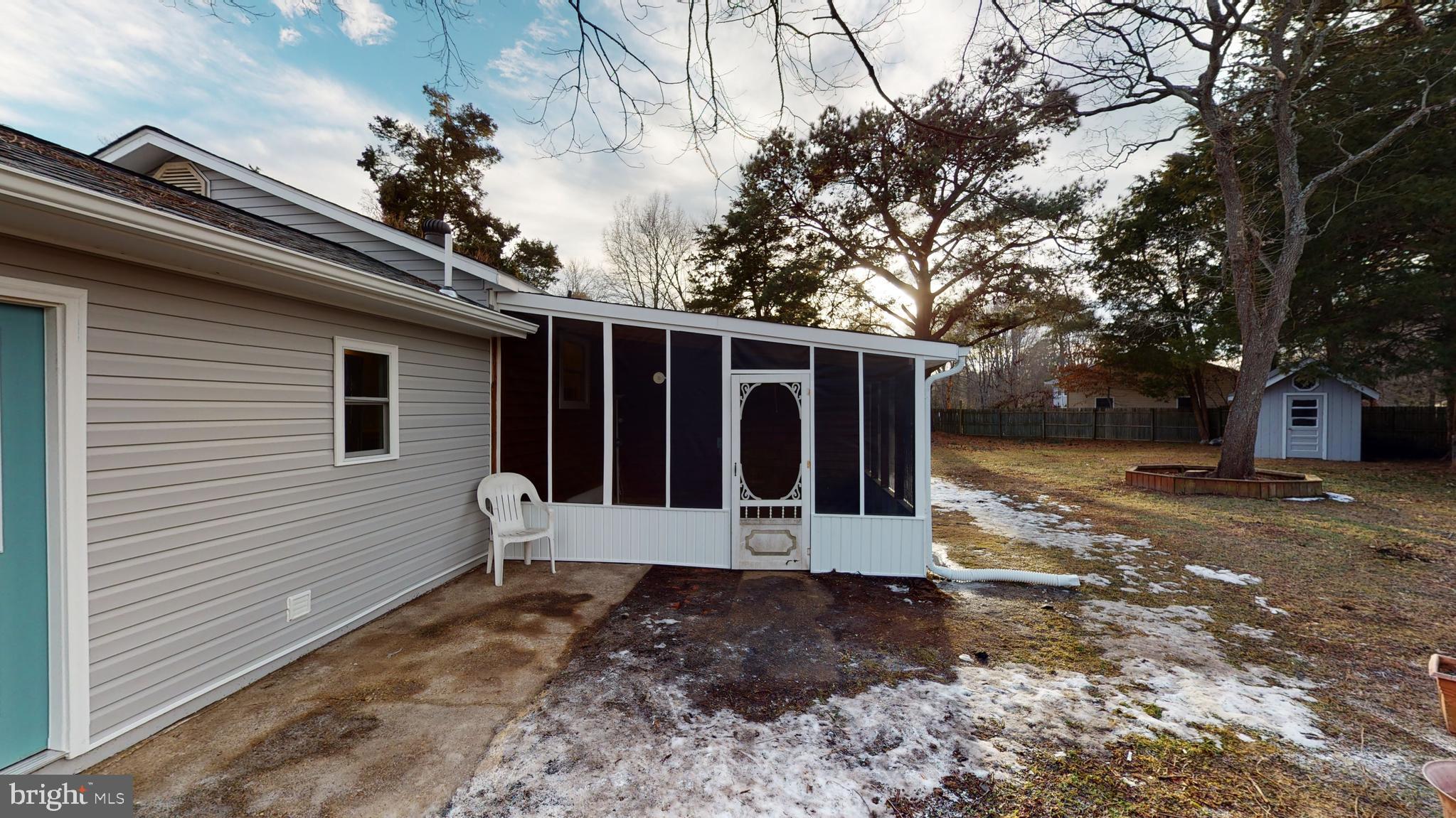 GOLDEN BEACH - Residential