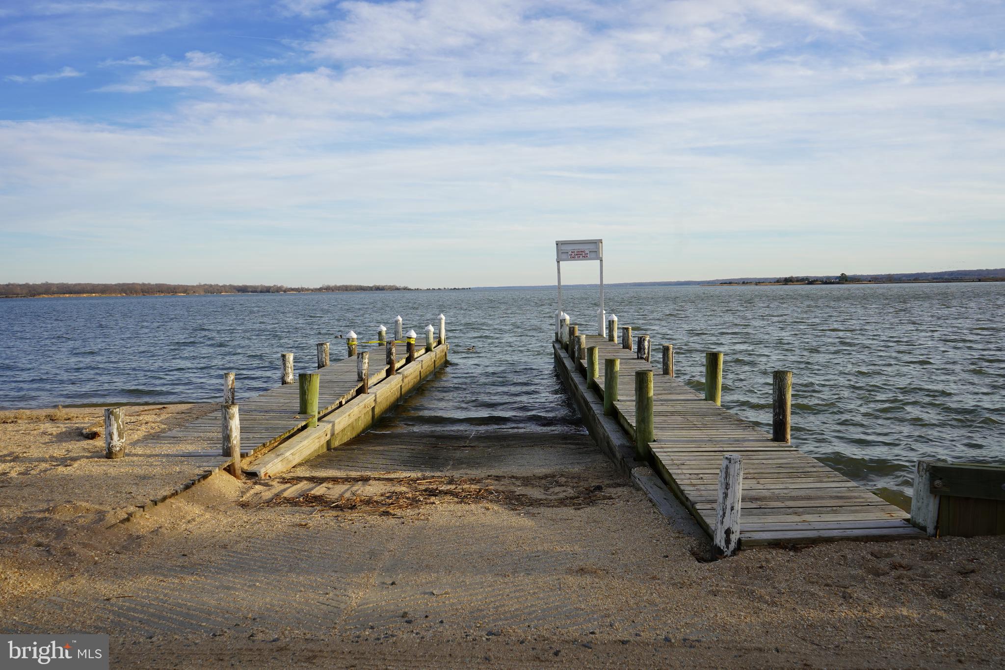 GOLDEN BEACH - Residential