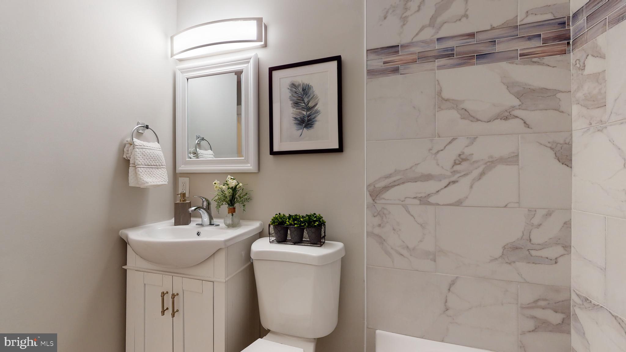 GOLDEN BEACH - Residential