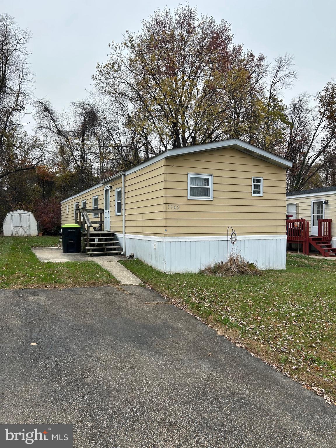 1944 CHIPPER DRIVE