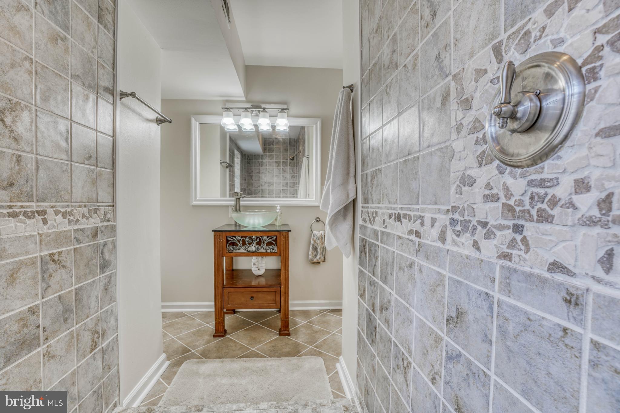 BREWERS HILL HISTORIC DISTRICT - Residential Lease