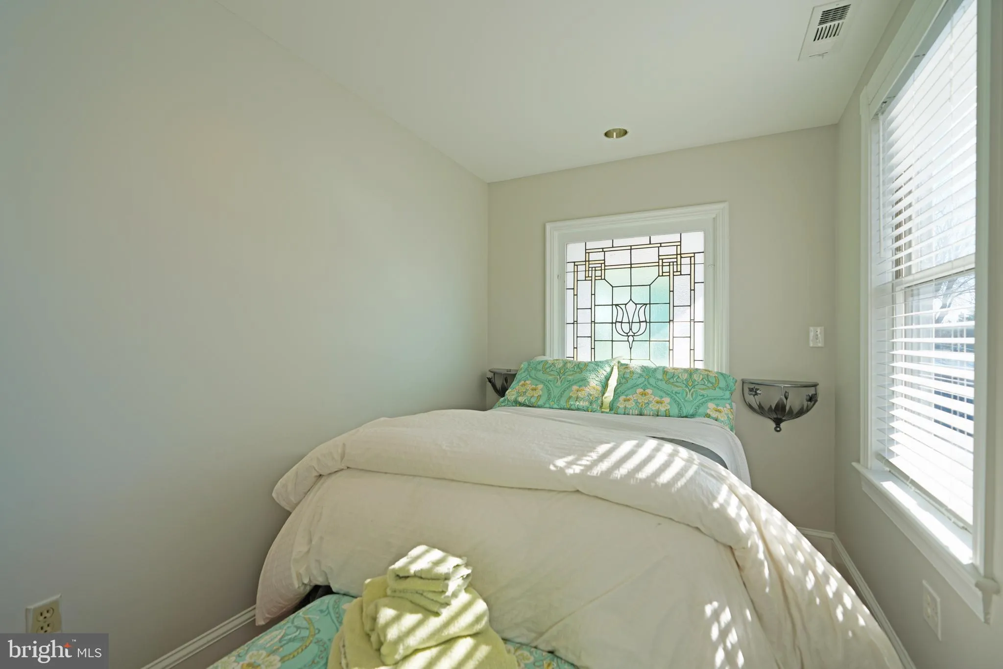 Lewes, Delaware 19958, United States, 6 Bedrooms Bedrooms, ,4 BathroomsBathrooms,Residential,Active,8693