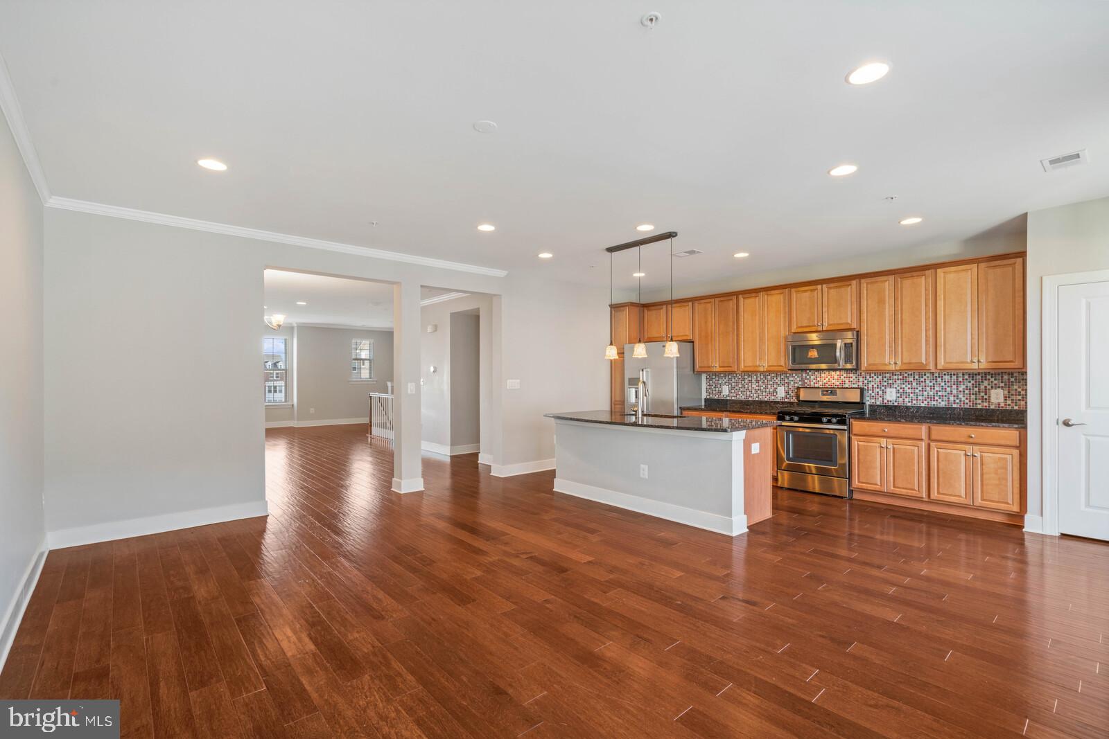 EAST GATE CONDOMINIUMS - Residential