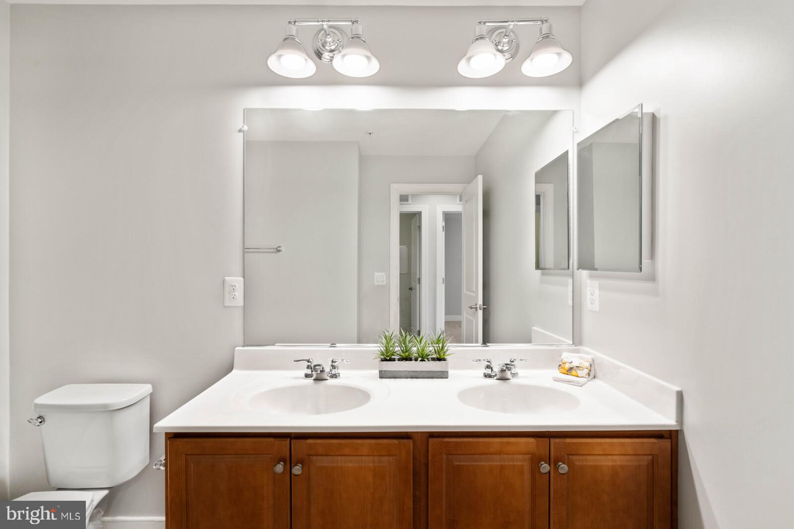 EAST GATE CONDOMINIUMS - Residential