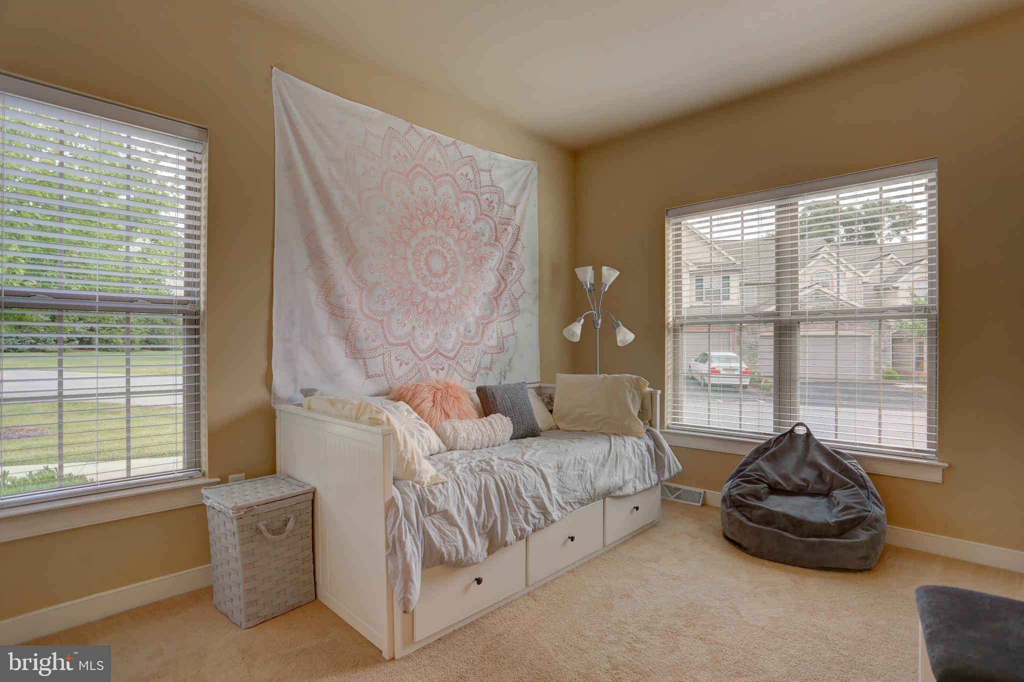 FIELDCREST - Residential