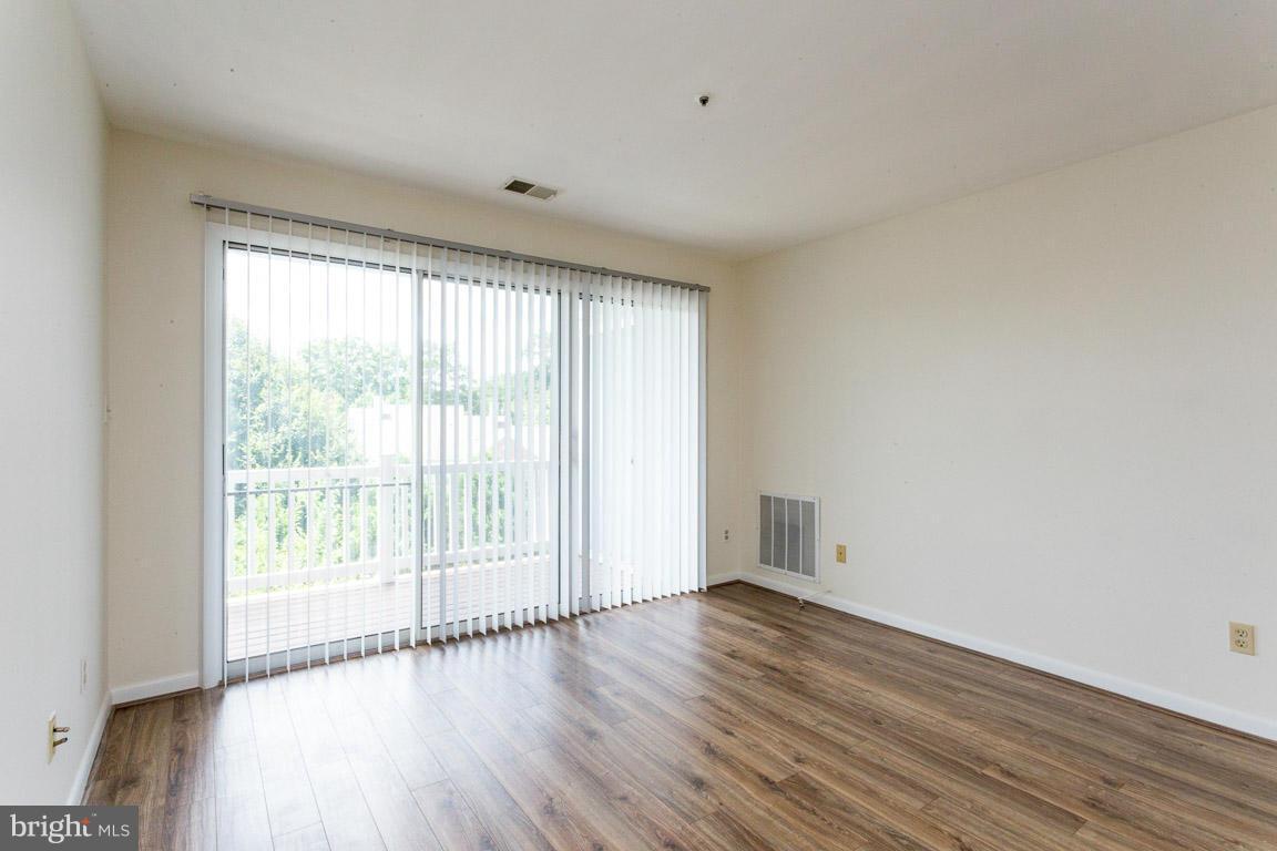 DEVON HILLS CONDO - Residential Lease