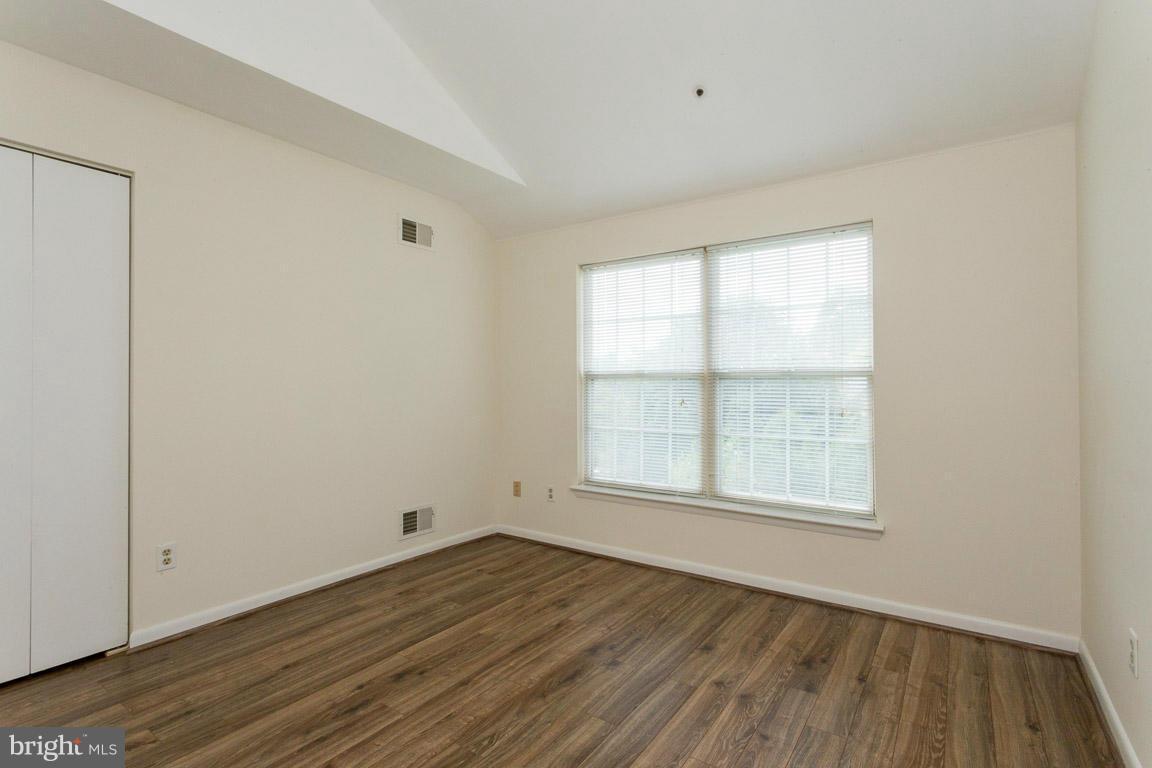 DEVON HILLS CONDO - Residential Lease