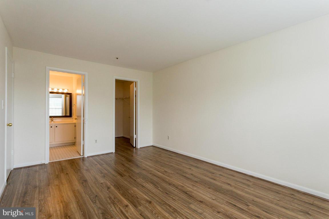 DEVON HILLS CONDO - Residential Lease