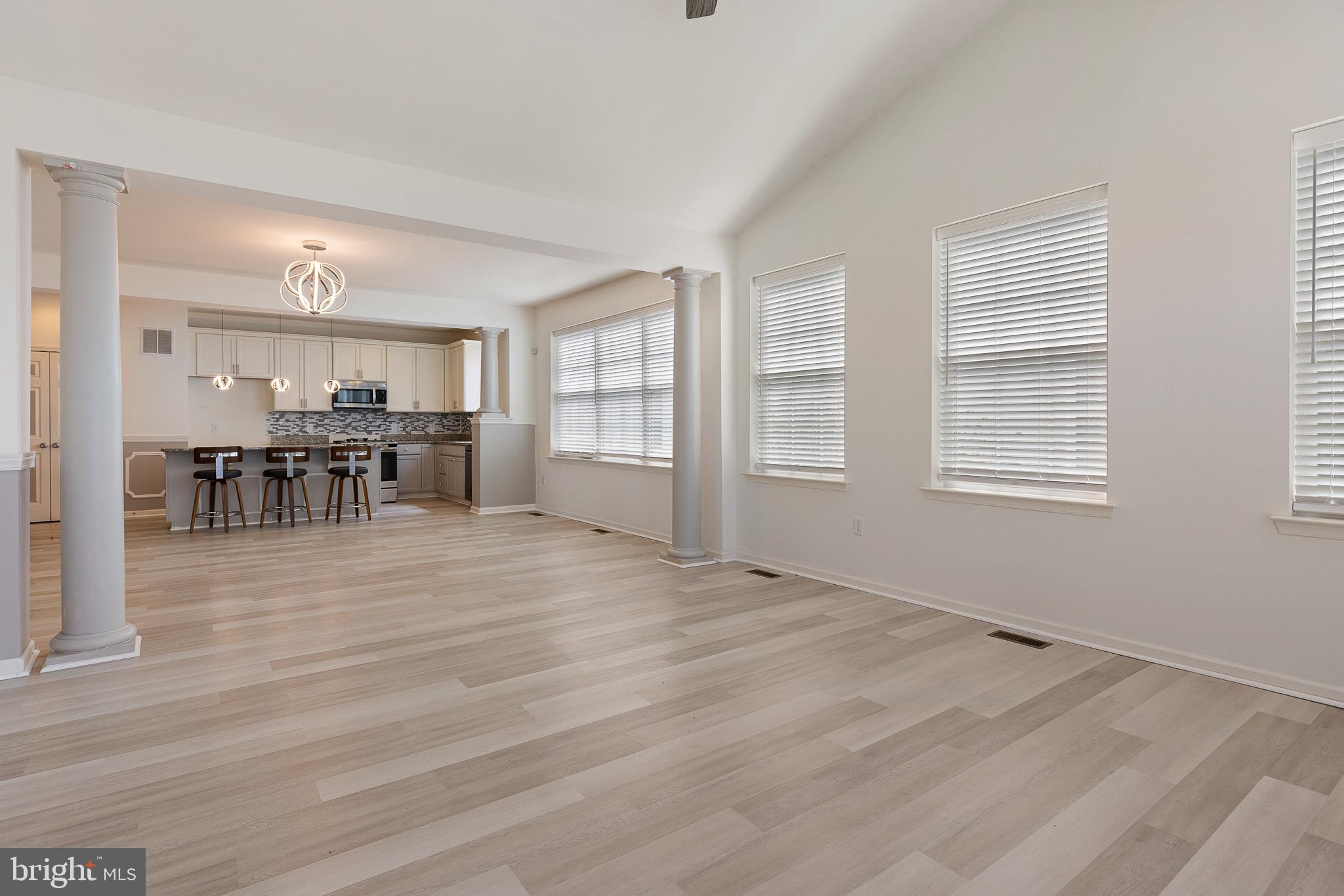 MERIDIAN CROSSING - Residential