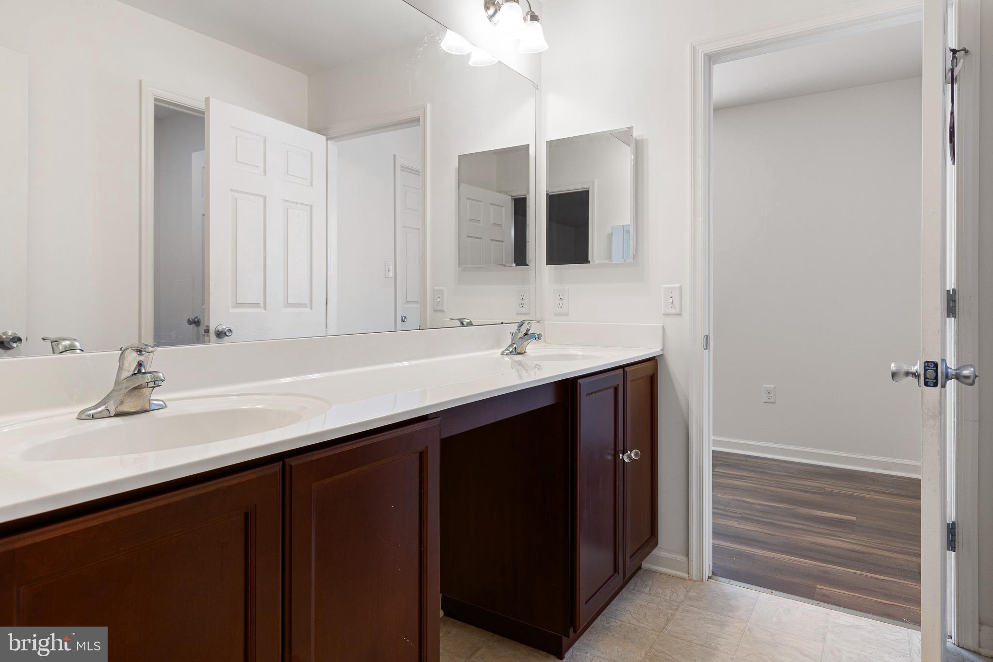 MERIDIAN CROSSING - Residential