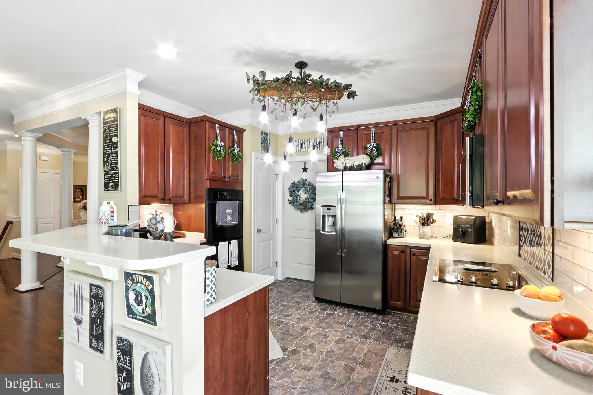 SLOOP COVE LANDING - Residential