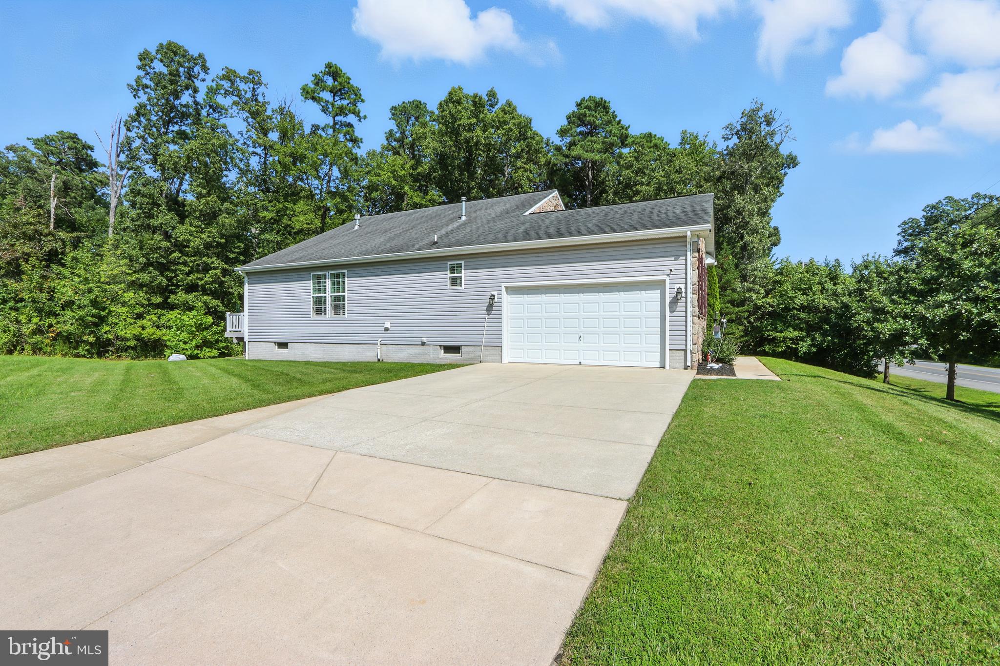 SLOOP COVE LANDING - Residential