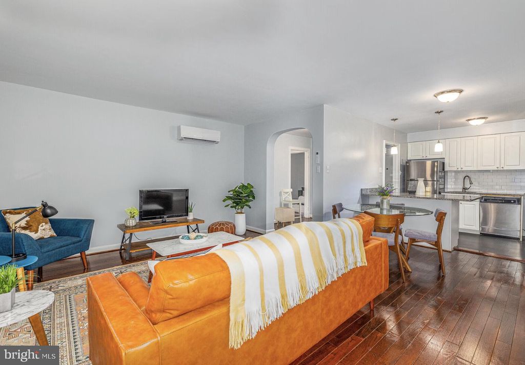 Photo of 150 E Wynnewood Road #25H, WYNNEWOOD, PA 19096 (MLS # PAMC2170404)