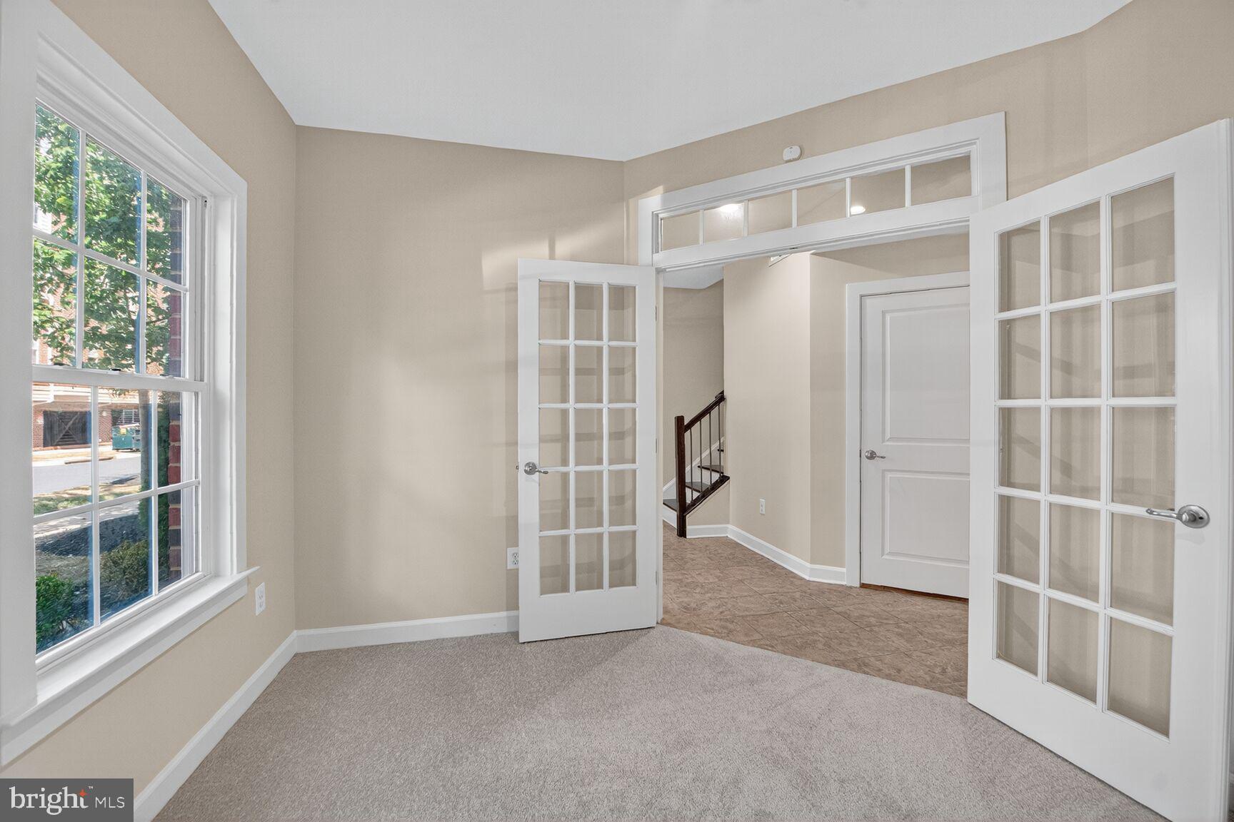 3157 JOHN GLENN STREET