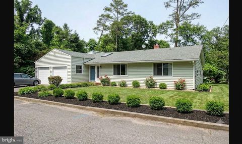 Homes For Sale - 207 Pine Street<br/> TURNERSVILLE, NJ 08012