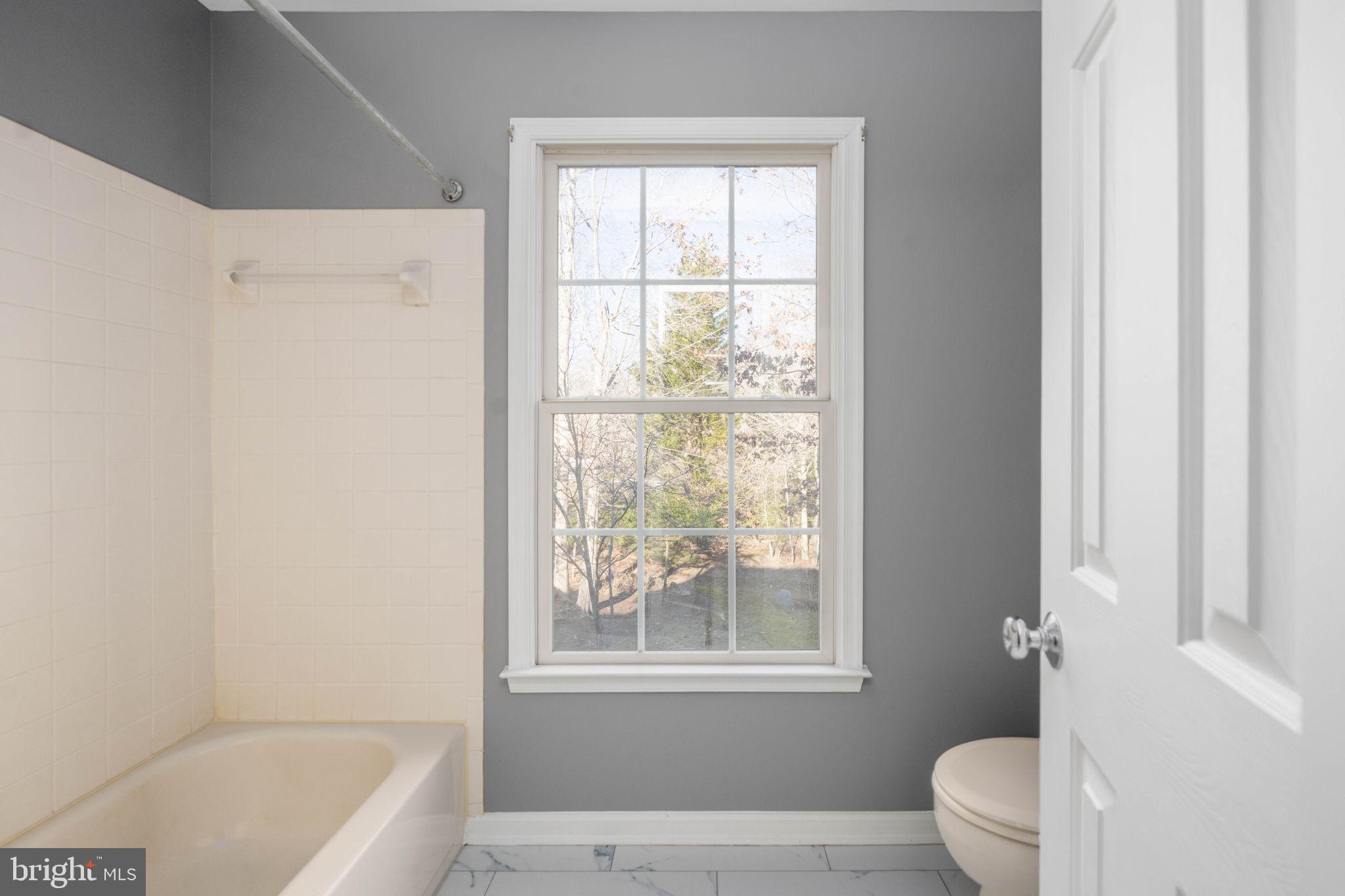 AQUIA OVERLOOK - Residential