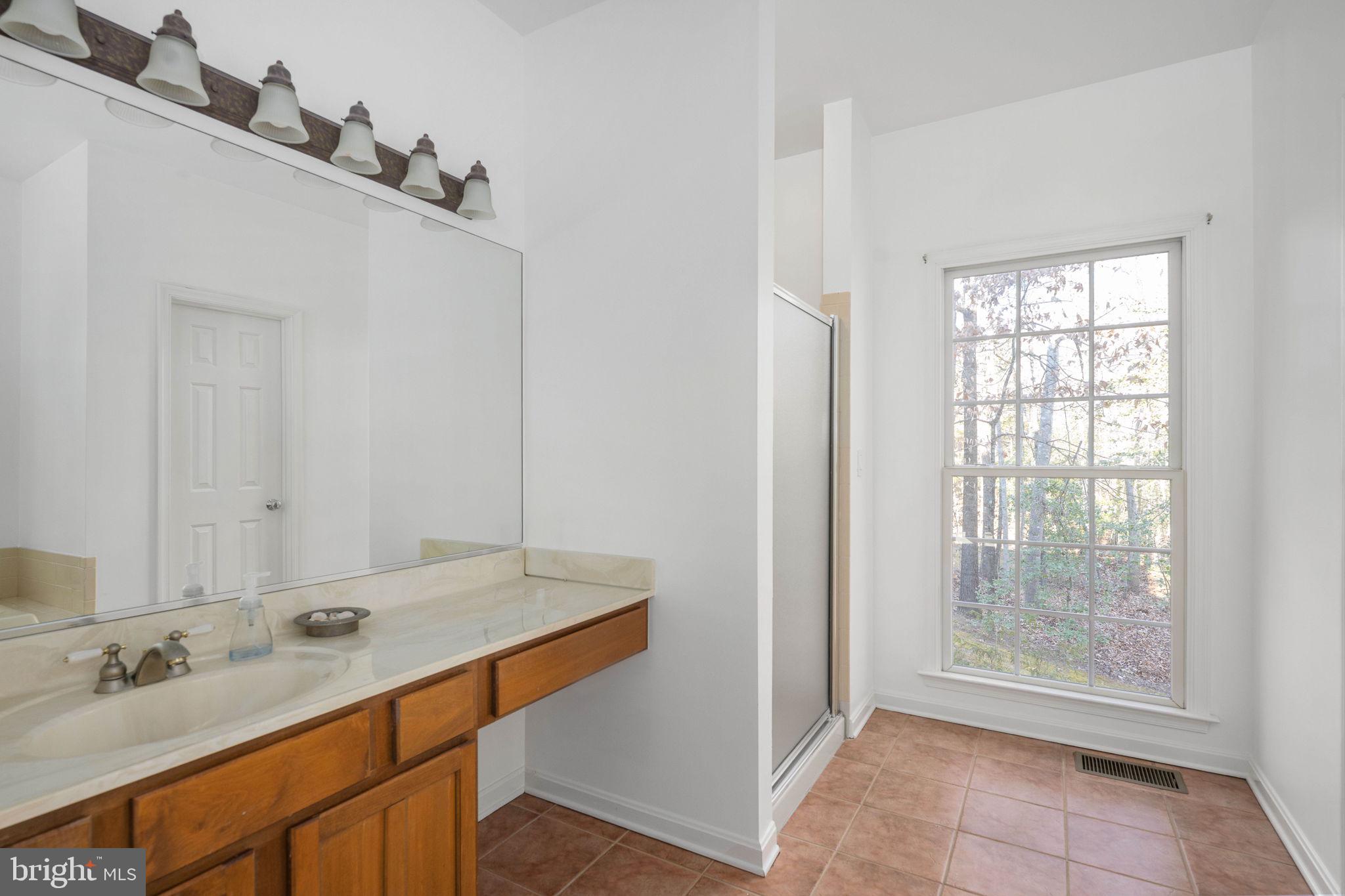 AQUIA OVERLOOK - Residential