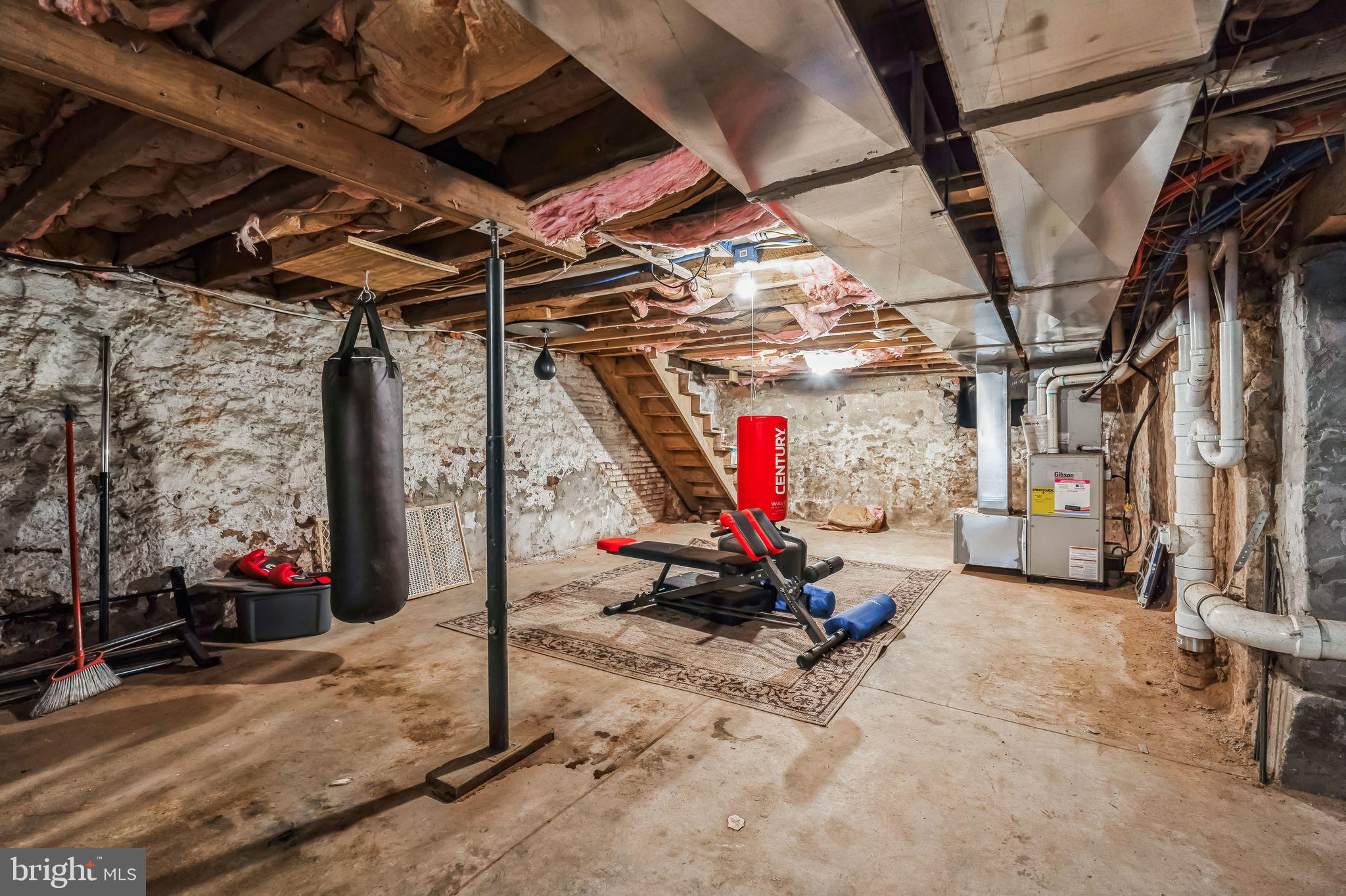 NORRISTOWN - Residential