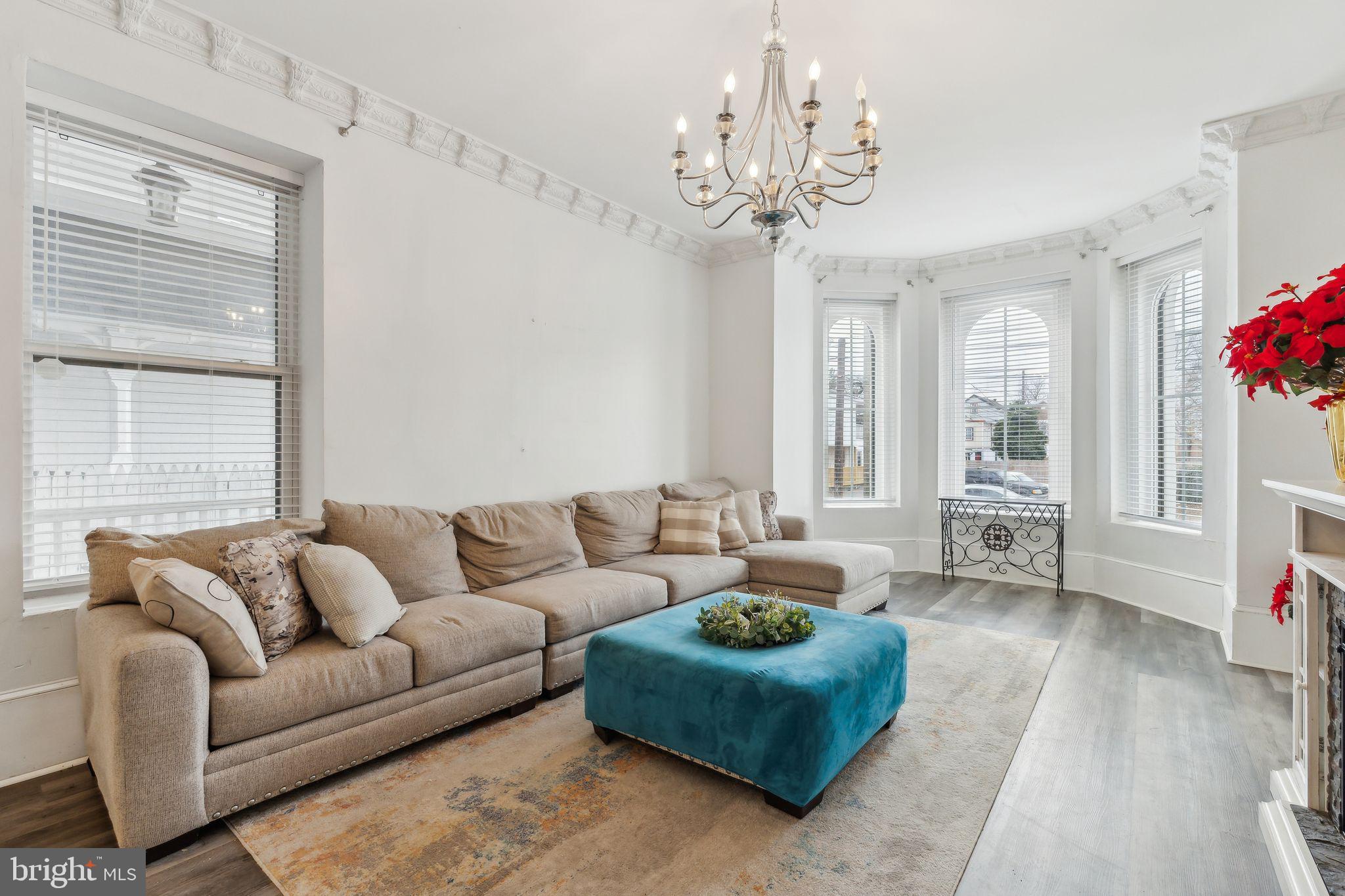 NORRISTOWN - Residential