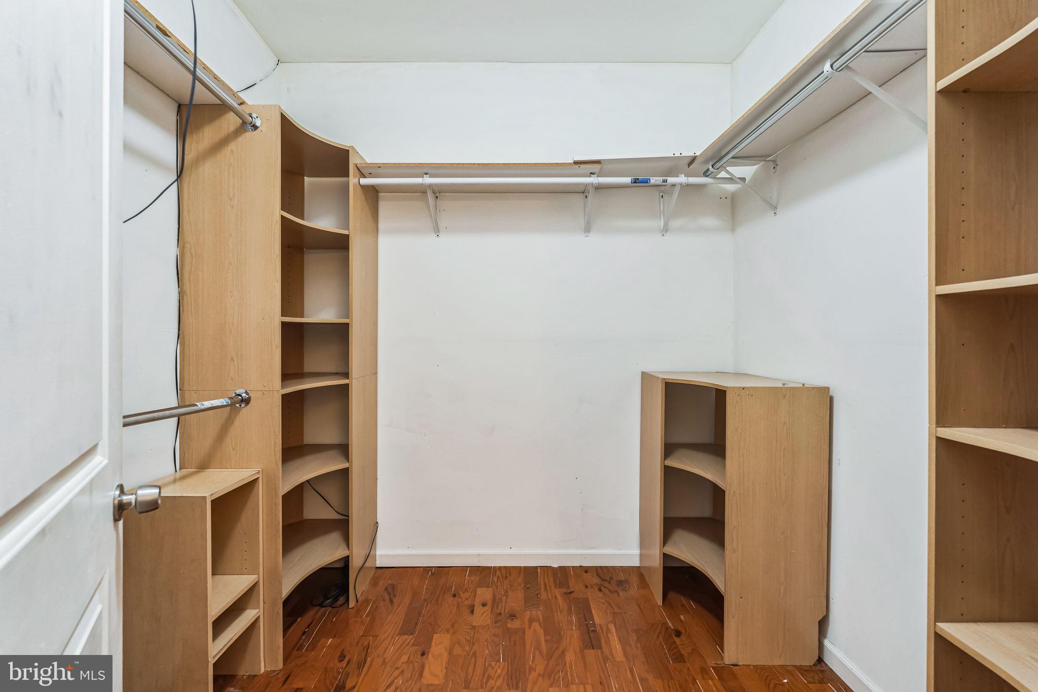 NORRISTOWN - Residential