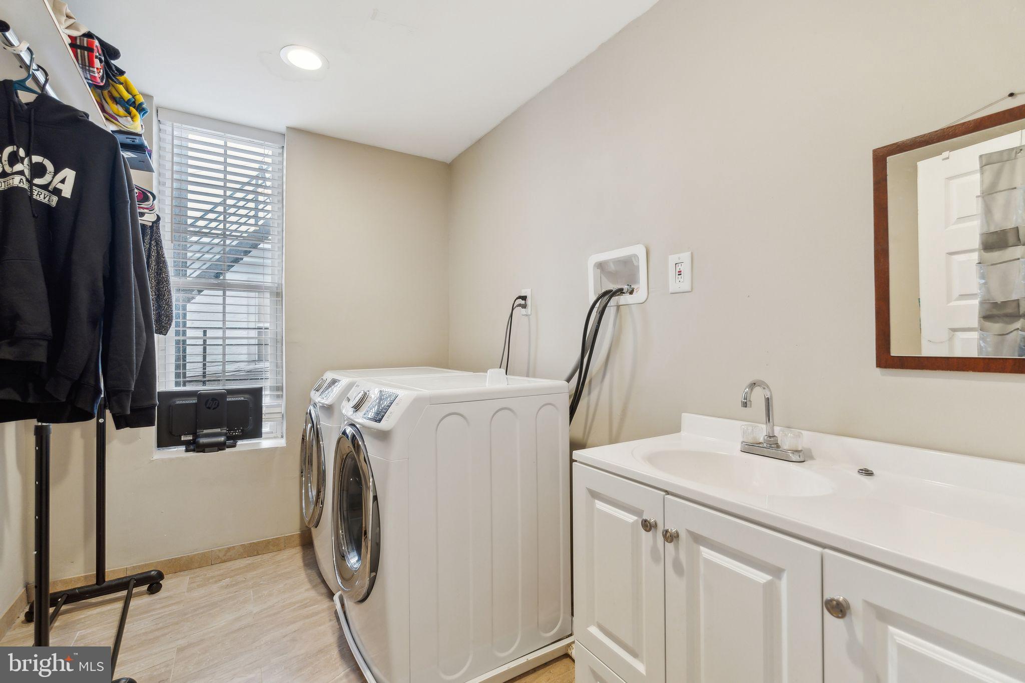 NORRISTOWN - Residential