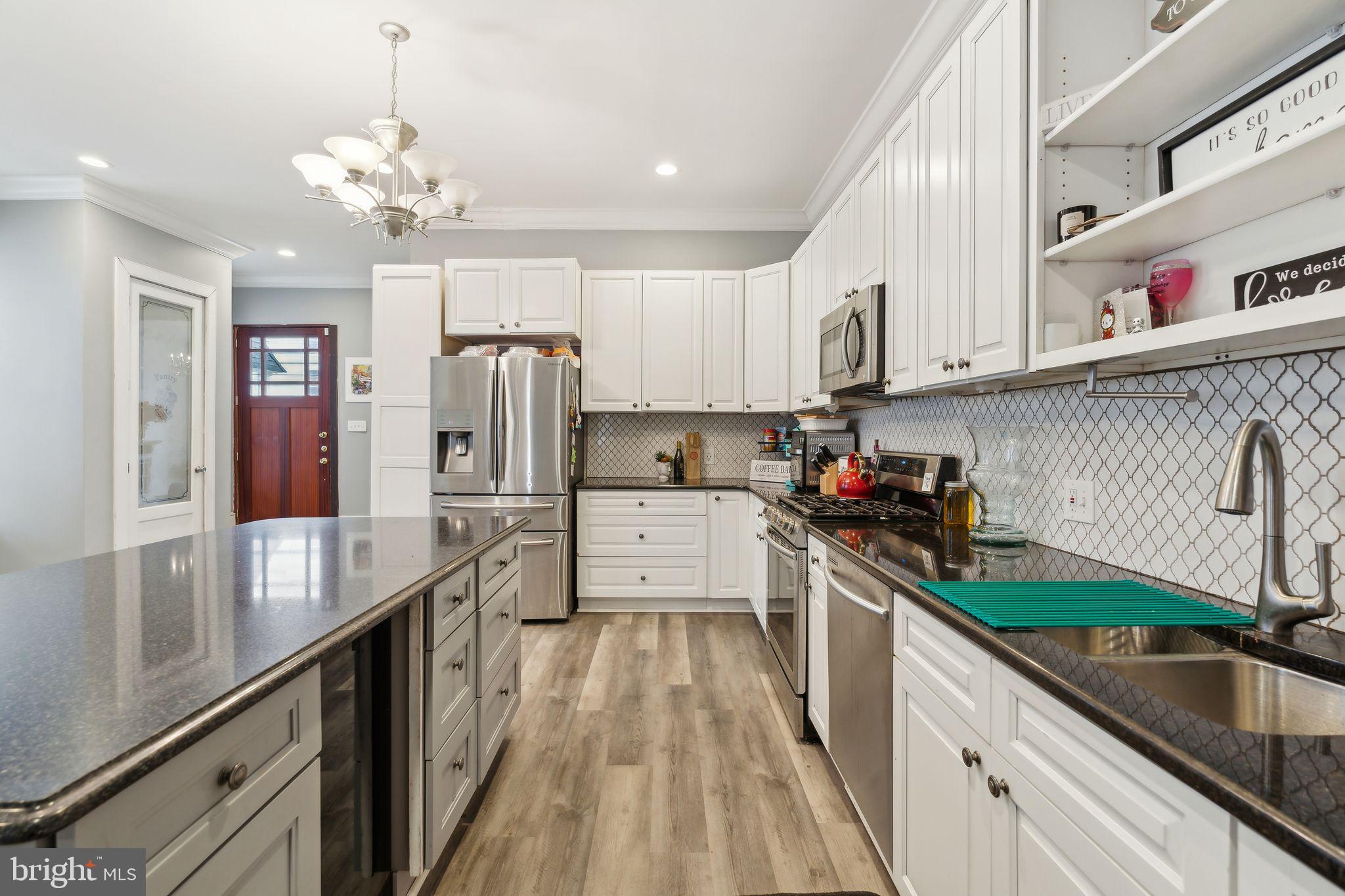 NORRISTOWN - Residential