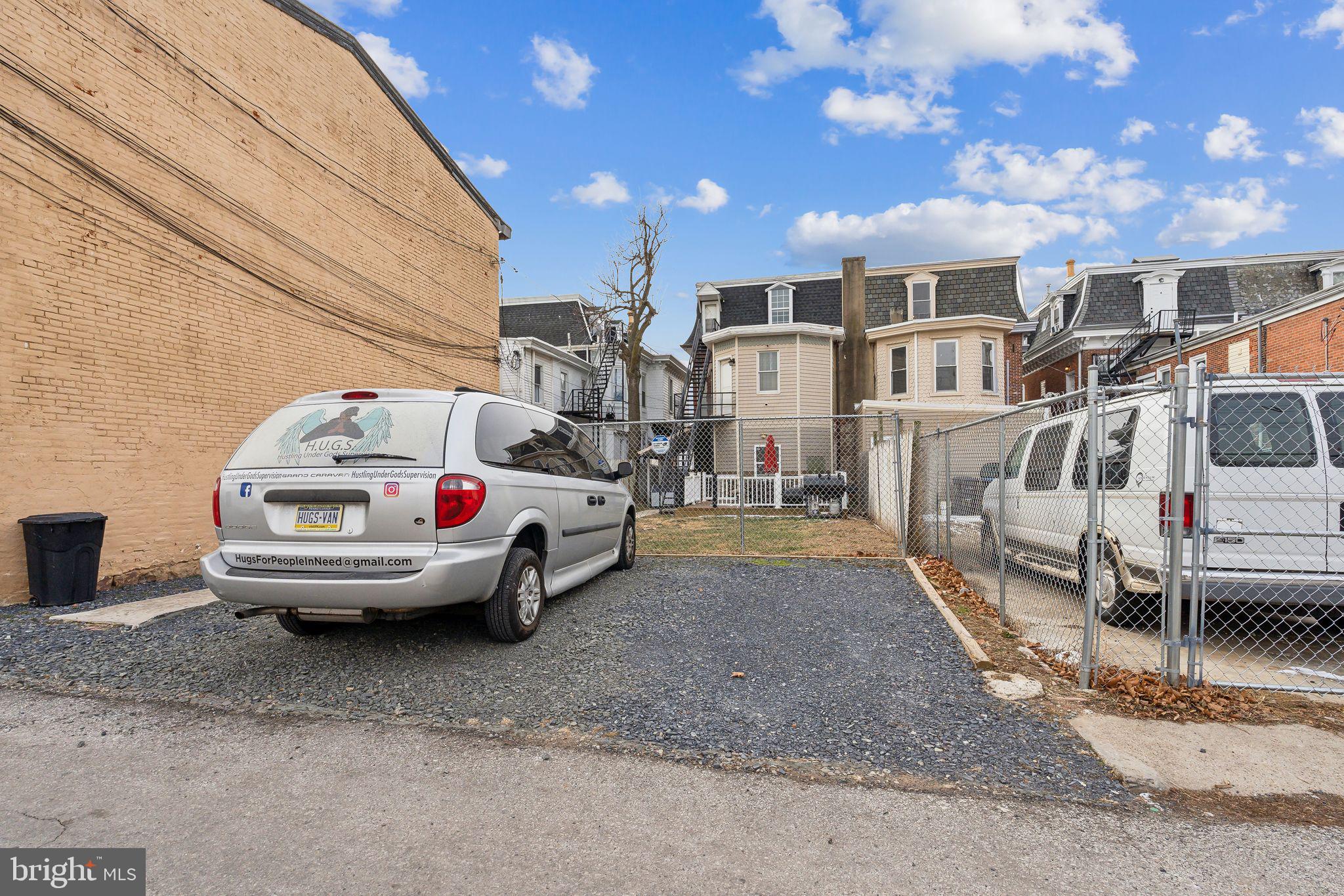 NORRISTOWN - Residential