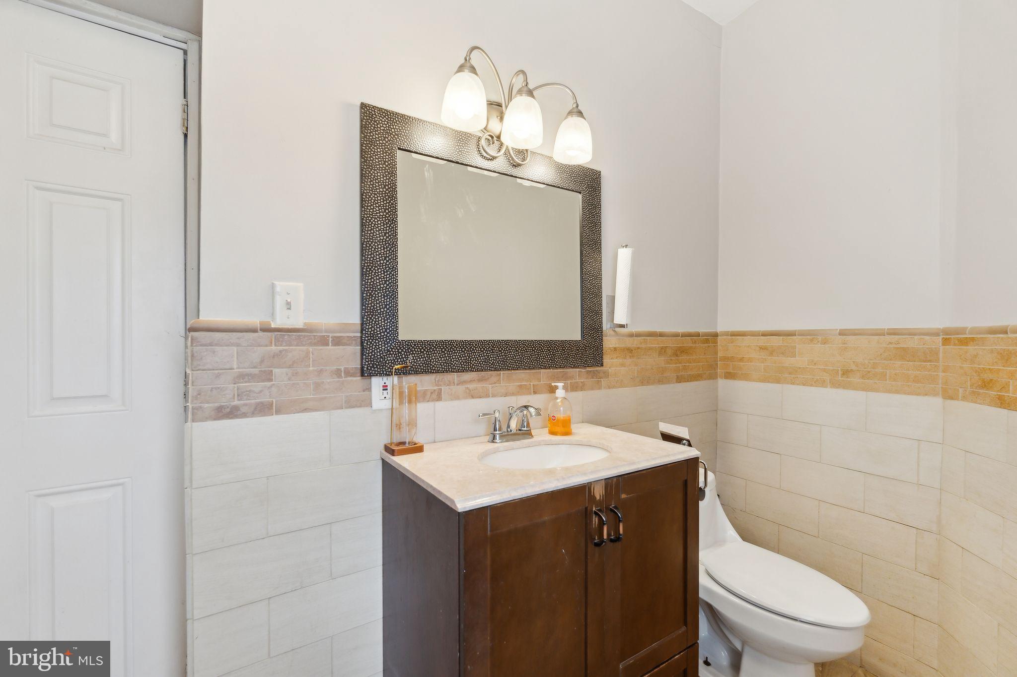 NORRISTOWN - Residential