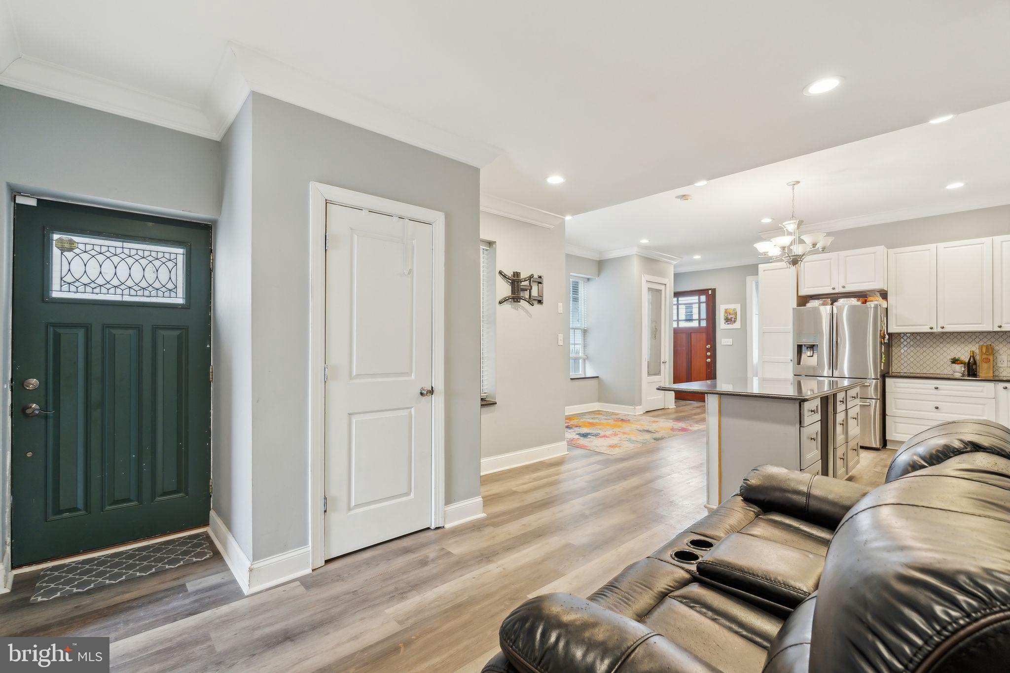 NORRISTOWN - Residential