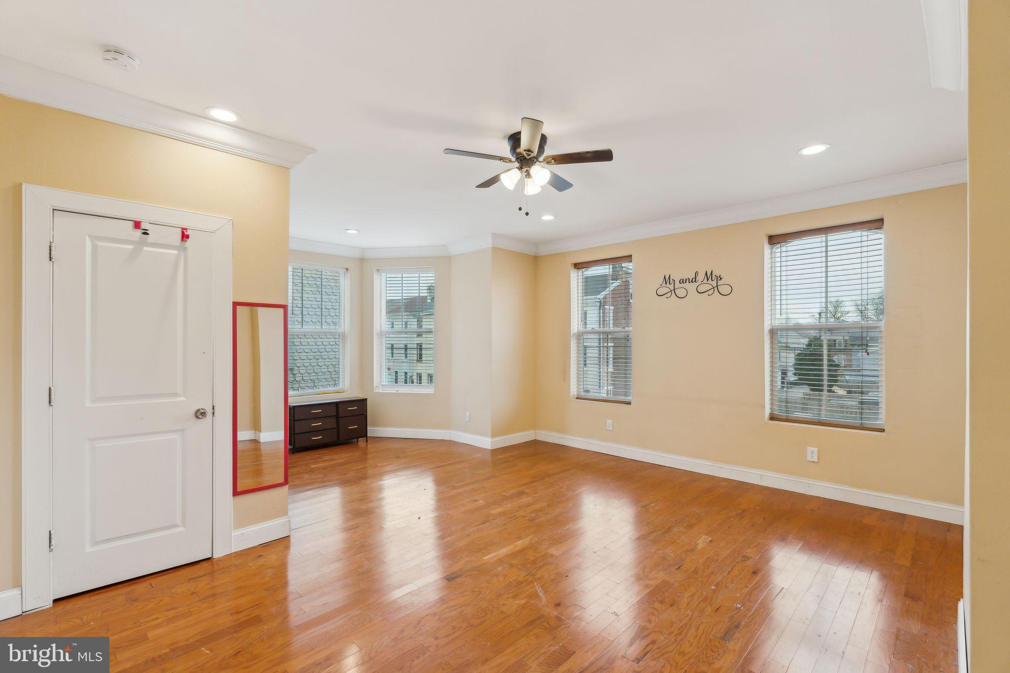 NORRISTOWN - Residential