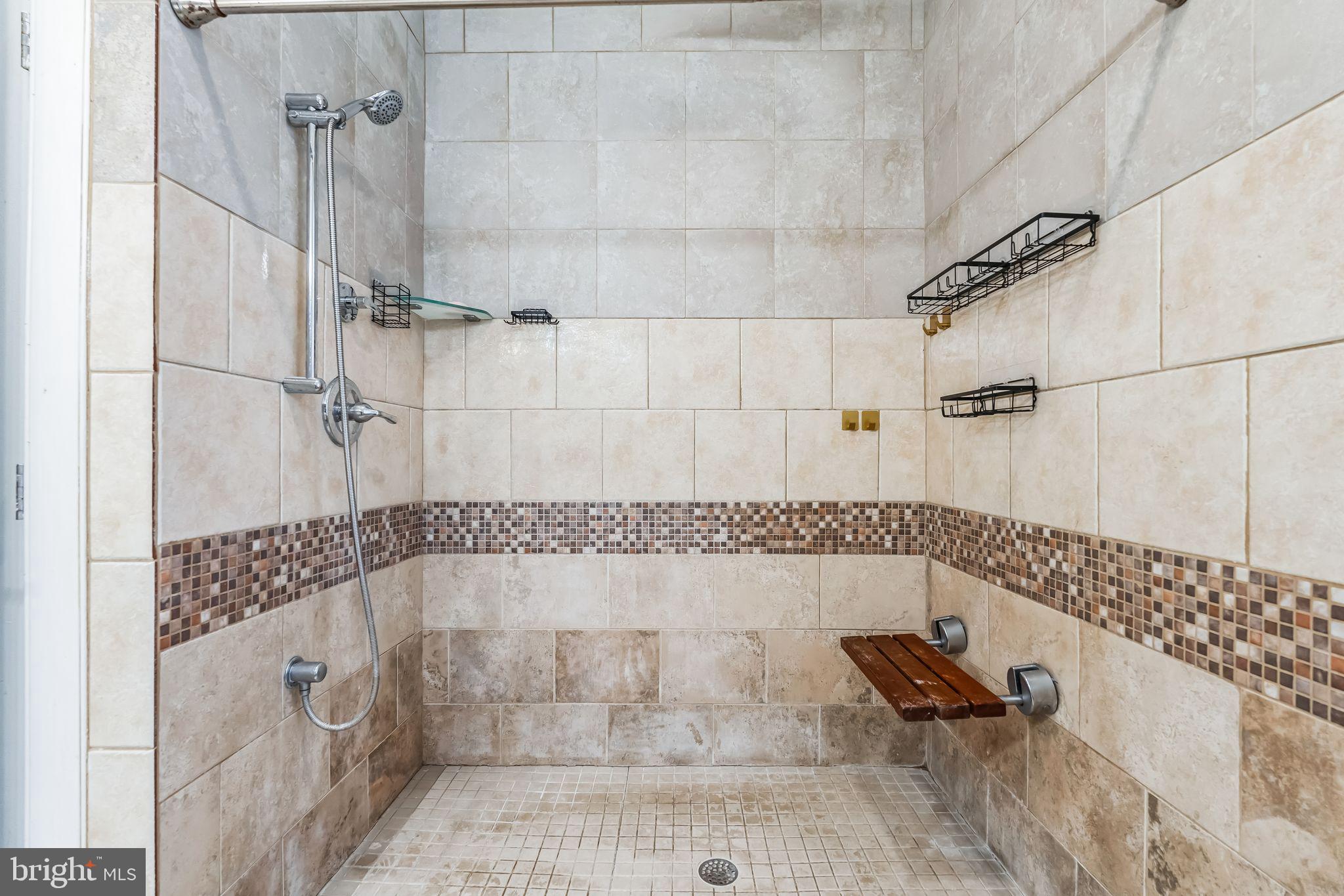 NORRISTOWN - Residential