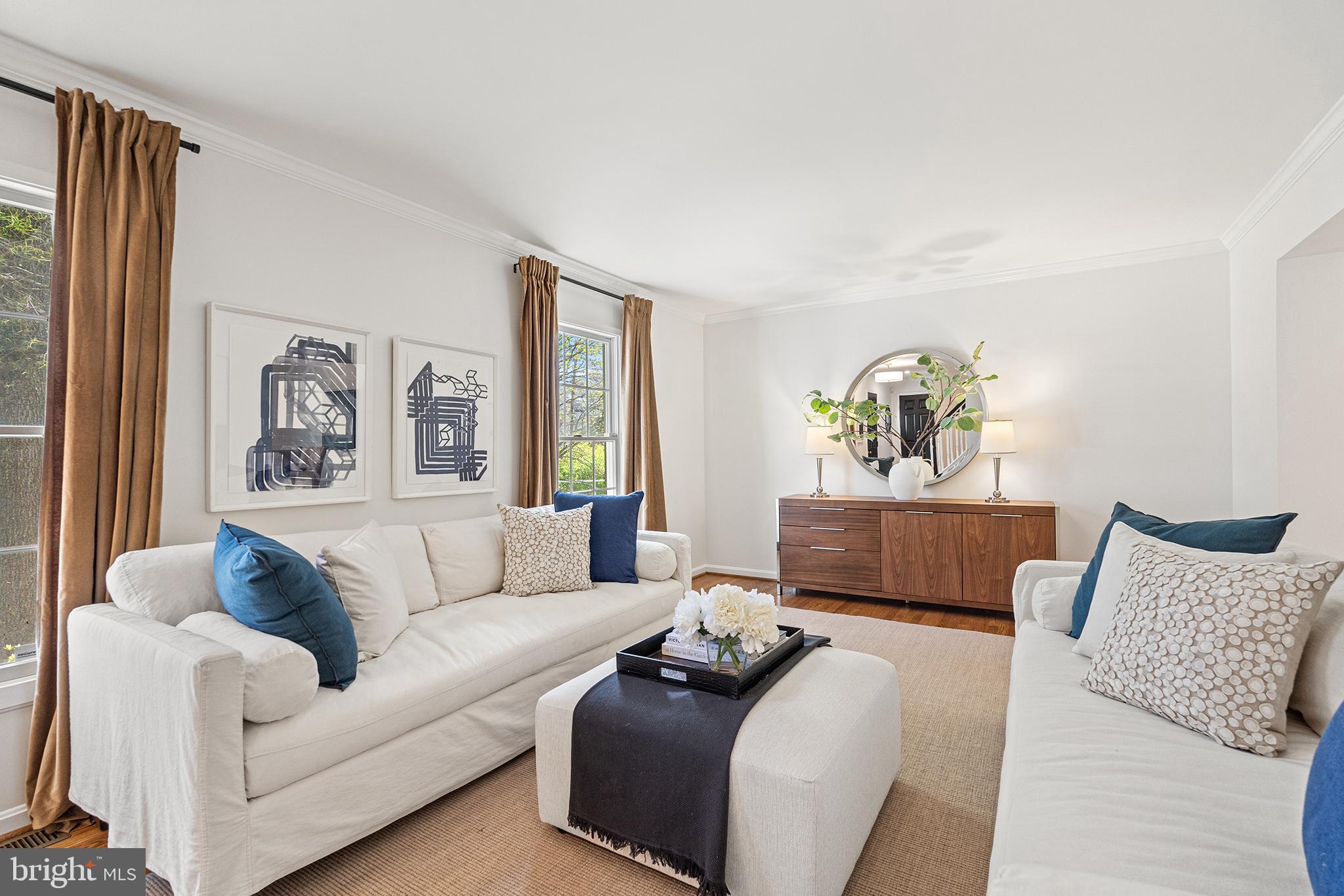 VIRGINIA SQUARE - Residential