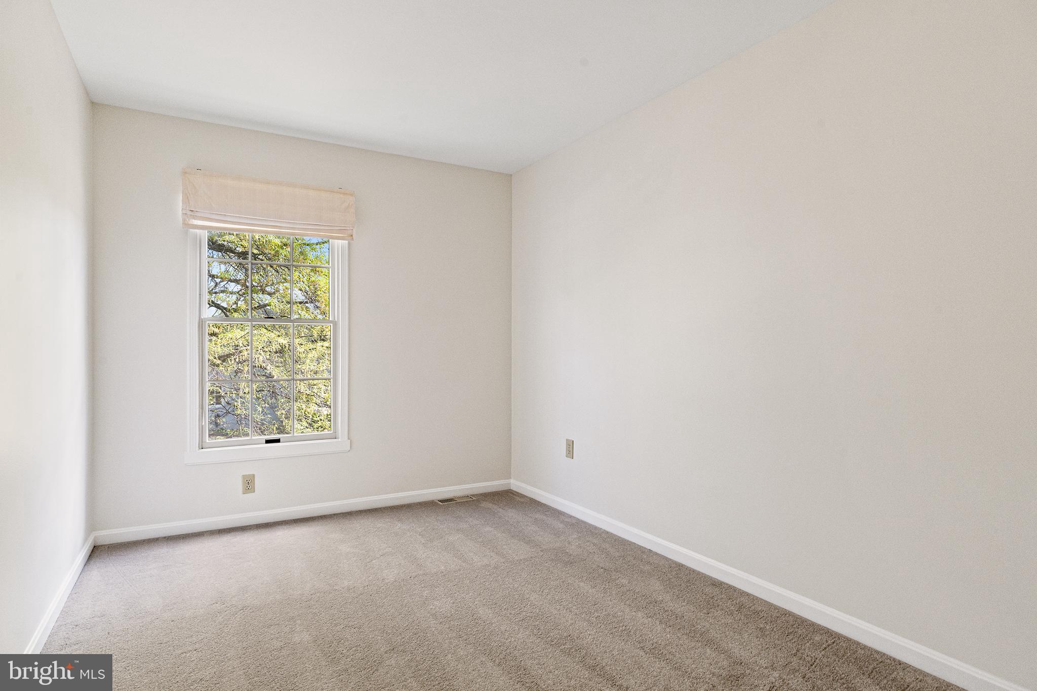 VIRGINIA SQUARE - Residential