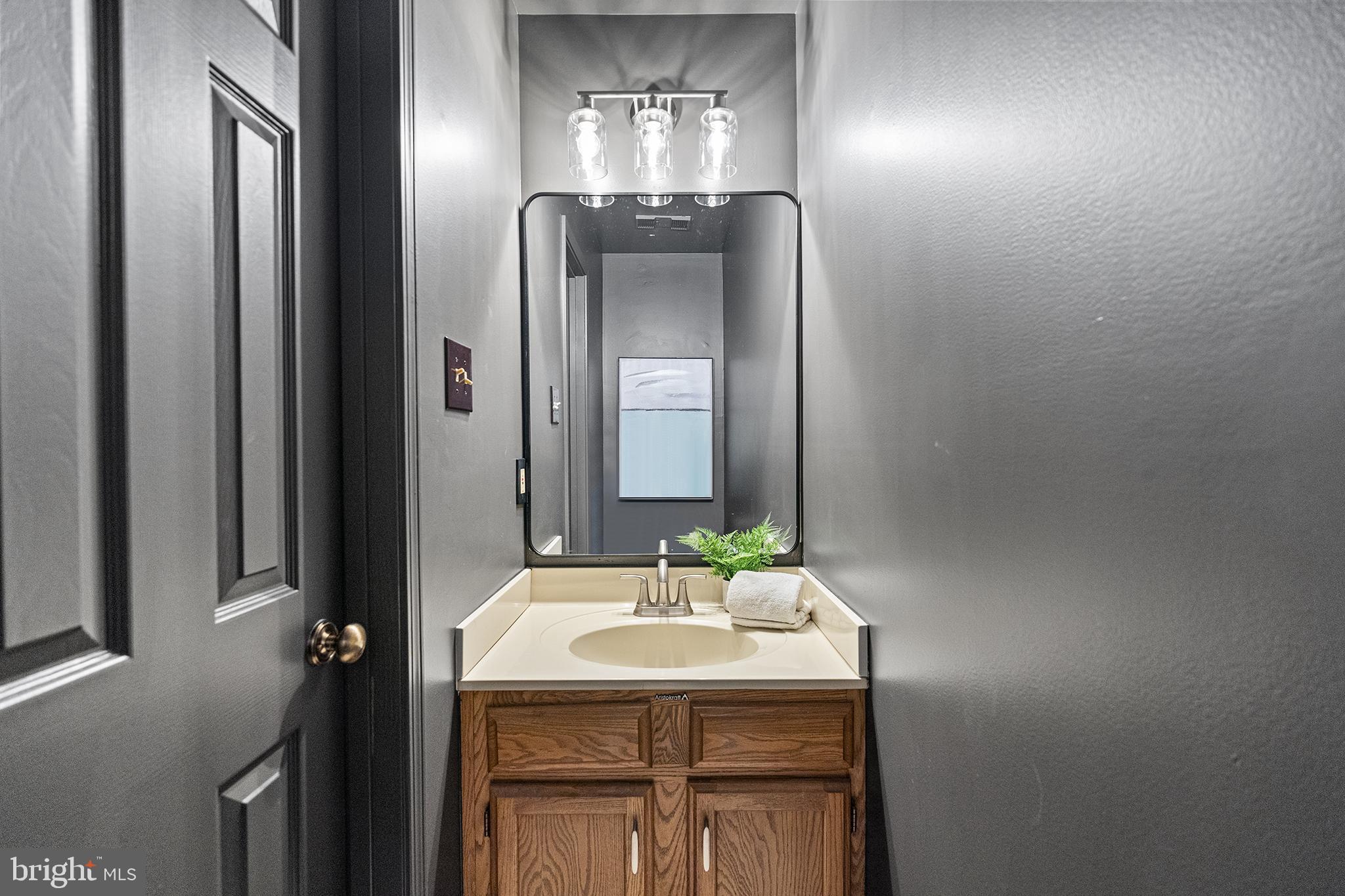 VIRGINIA SQUARE - Residential