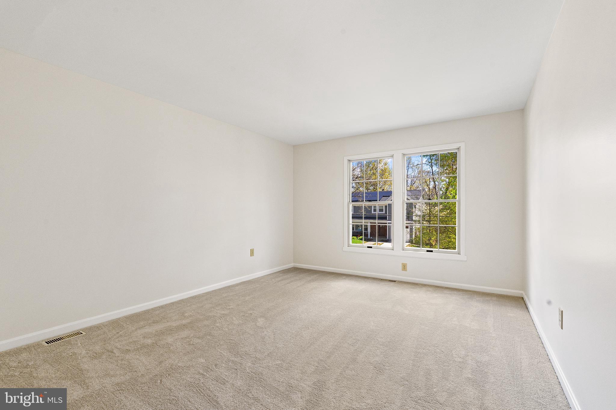 VIRGINIA SQUARE - Residential