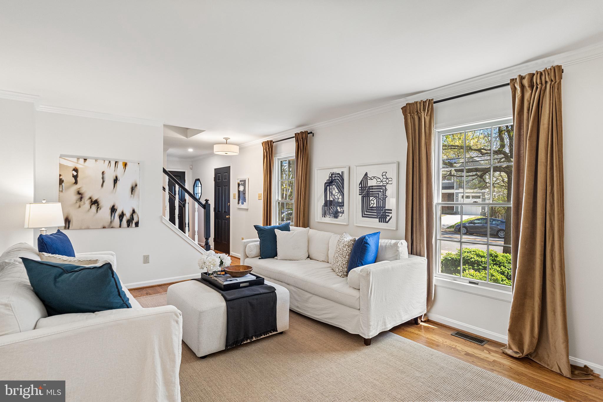 VIRGINIA SQUARE - Residential