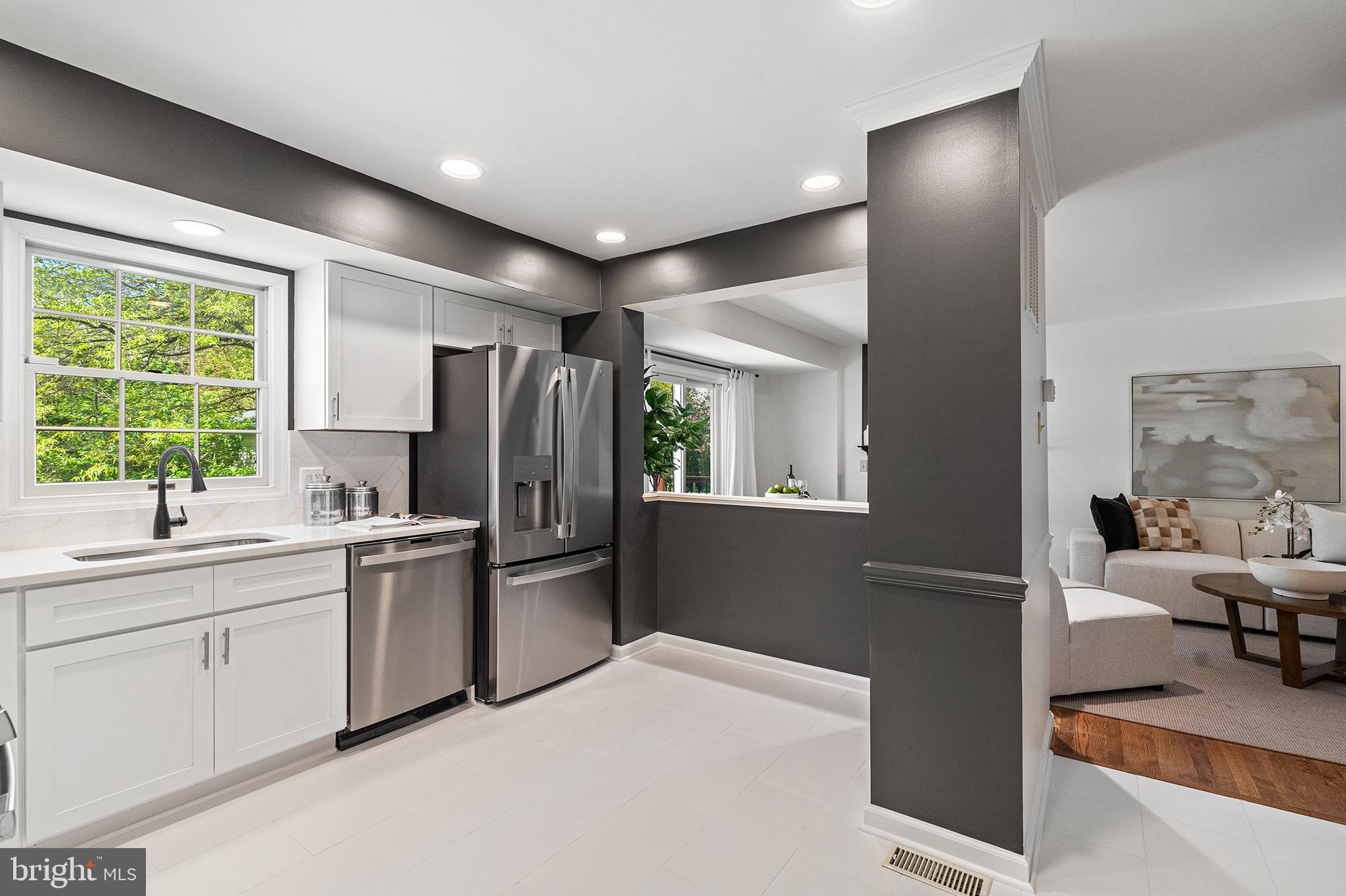 VIRGINIA SQUARE - Residential