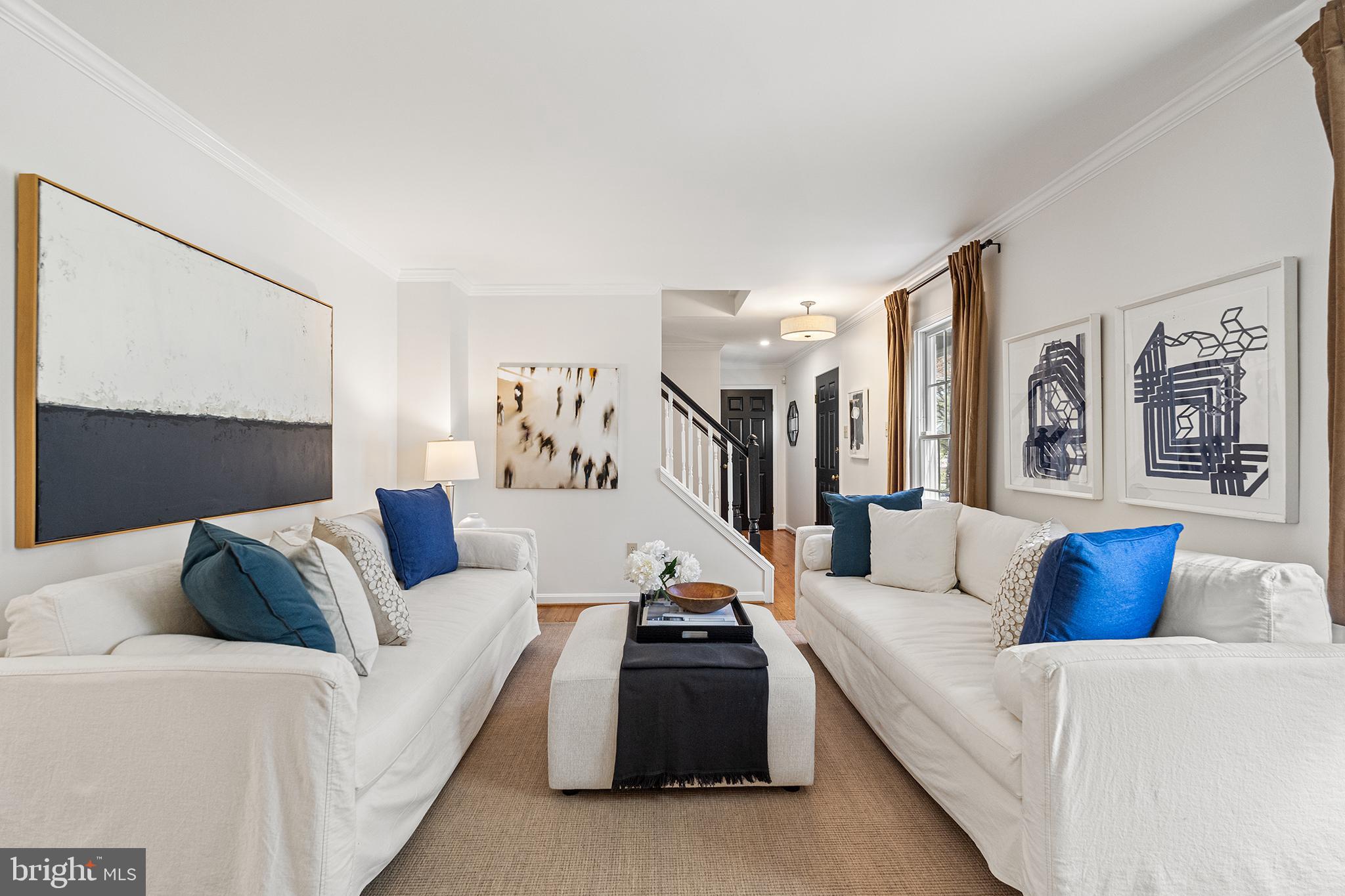 VIRGINIA SQUARE - Residential