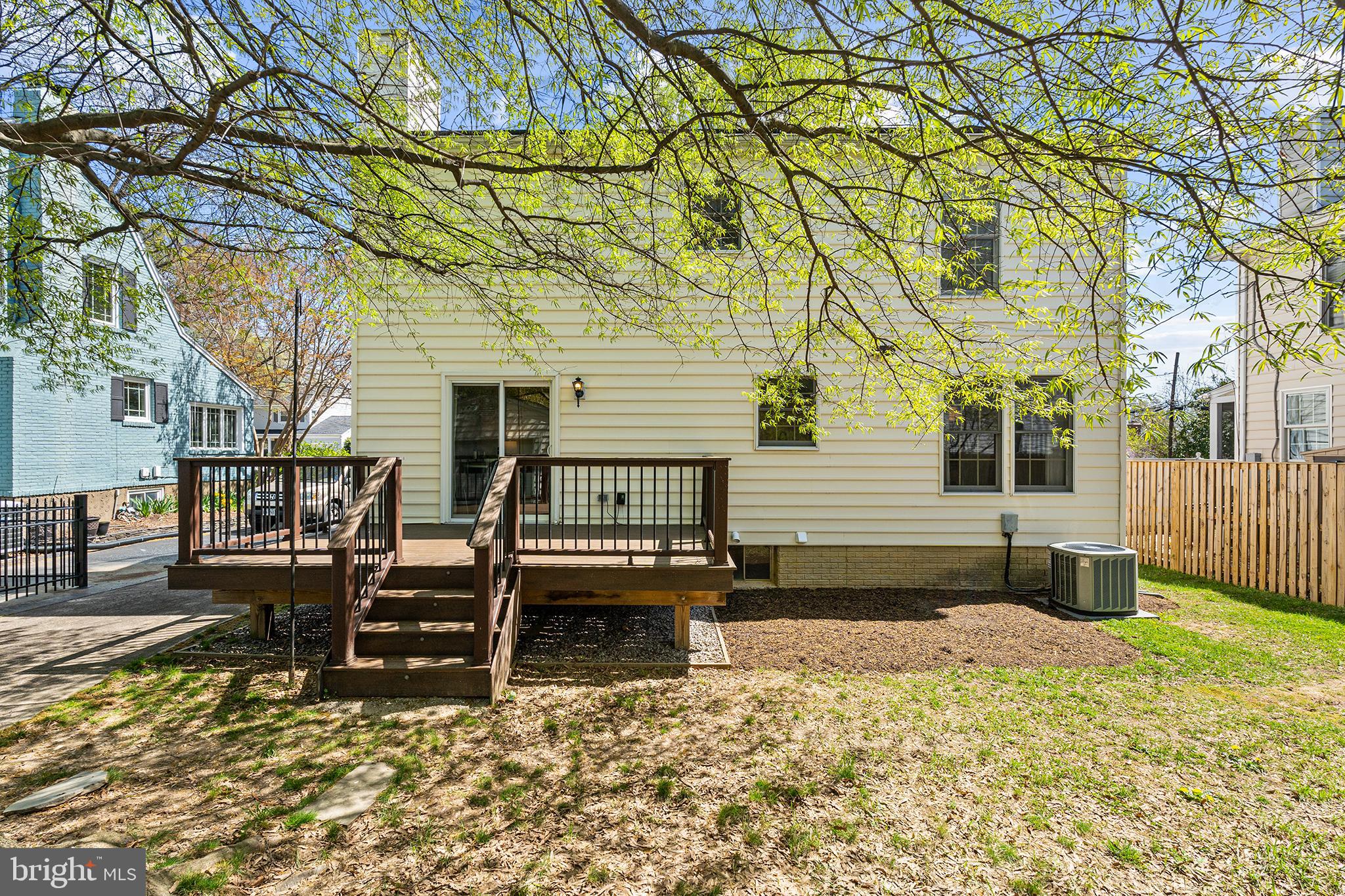 VIRGINIA SQUARE - Residential