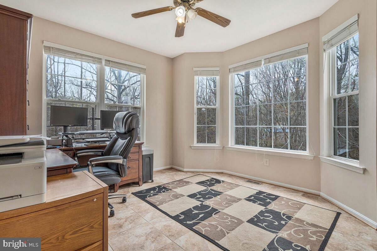 ASPEN WOODS - Residential