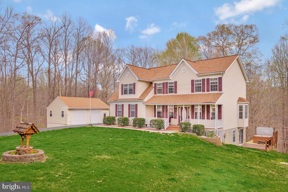 ASPEN WOODS - Residential