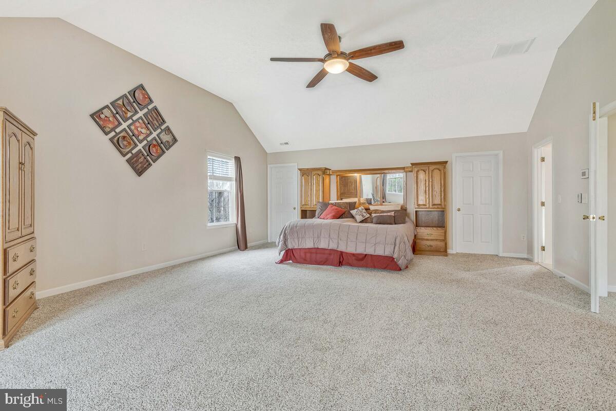 ASPEN WOODS - Residential